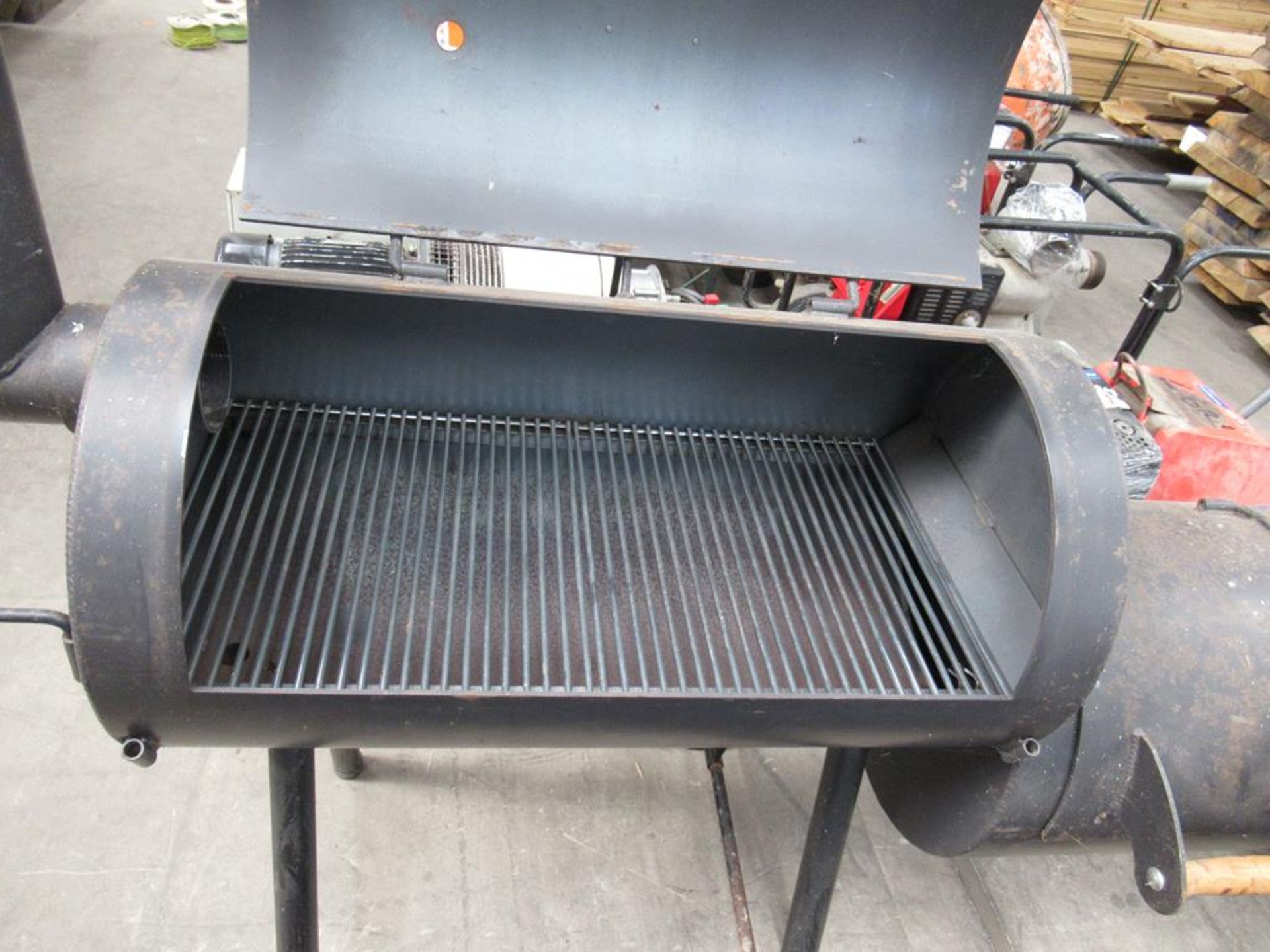Cactus Jack Heavy Duty Barbeque with Smoker - Image 2 of 4