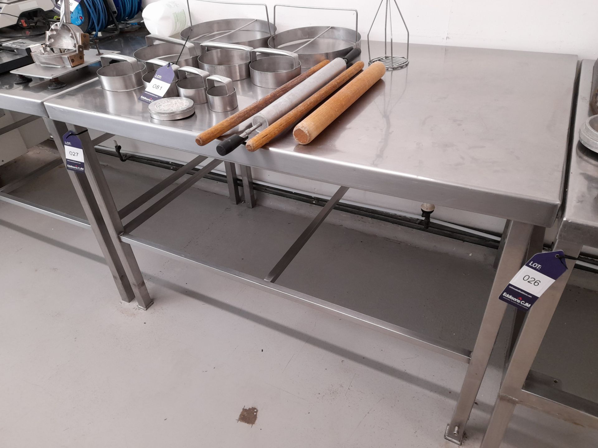 Stainless Steel Bench (Approximately 1370x910mm) (please note this lot also forms part of