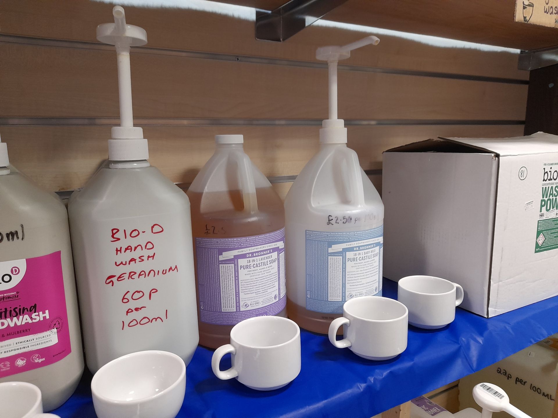 Assortment of Sanitising/Cleaning Products (some part used) to shelf to include Bio Ecological - Image 7 of 8