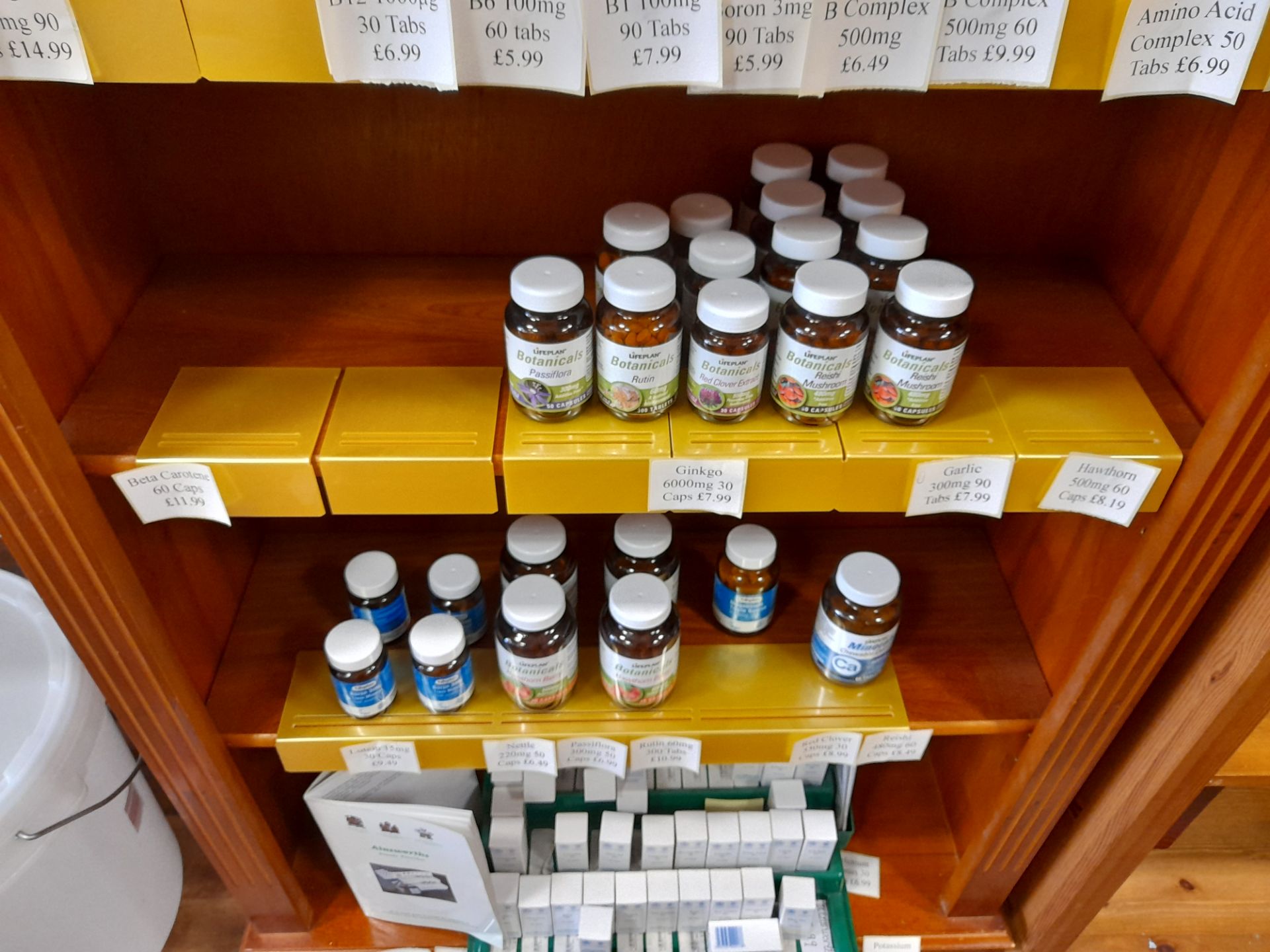 Assortment of Stock to shelves and cupboard to include tablets (potassium, zinc, B1 Thiamin), - Image 6 of 19