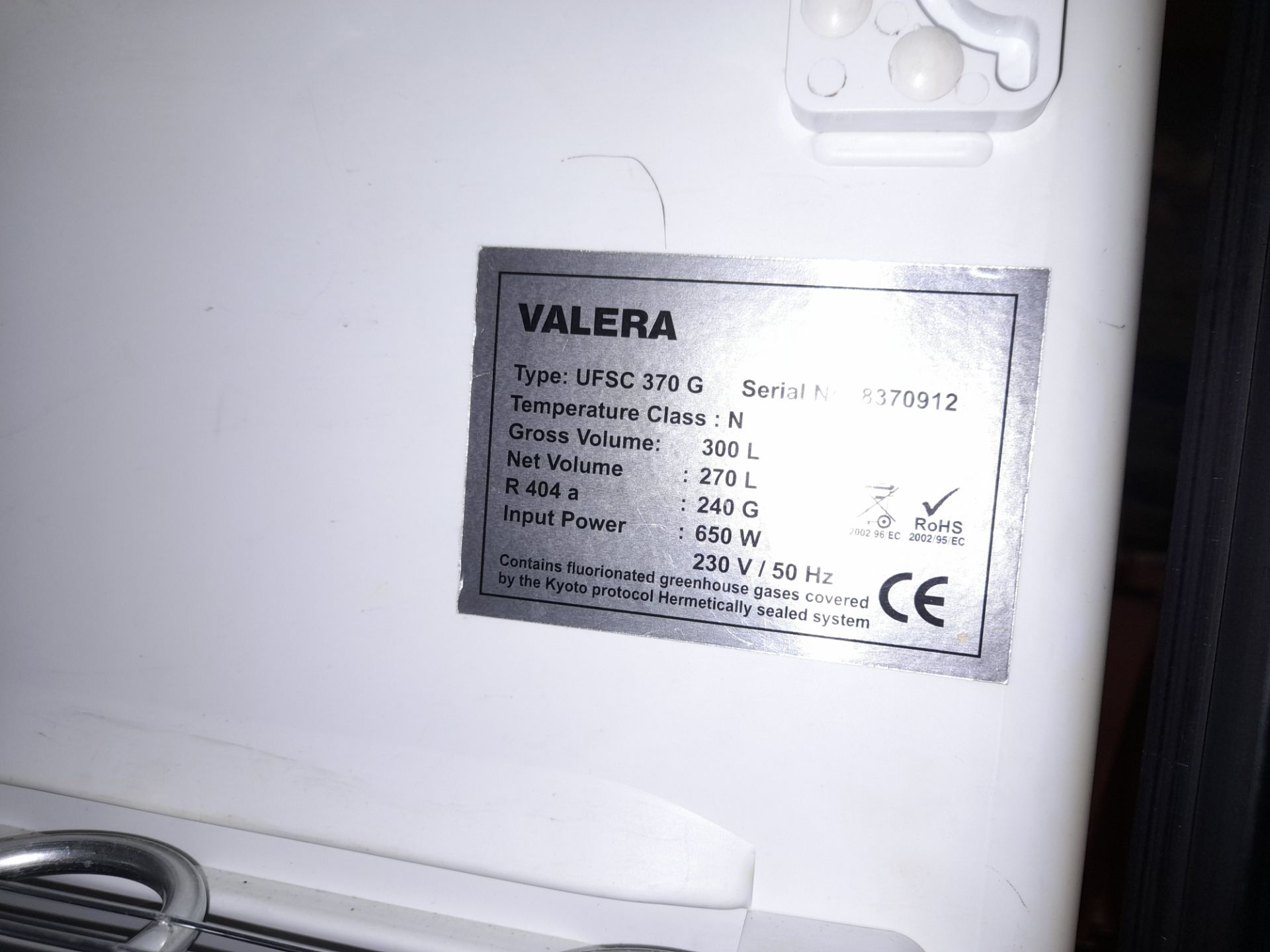 Valera UF5C 370G Vertical Freezer Unit (removal Friday 30 July only, please do not bid if you cannot - Image 2 of 3