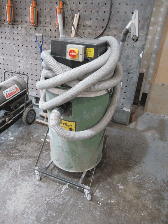 Big Brute 230V Industrial Vacuum Cleaner