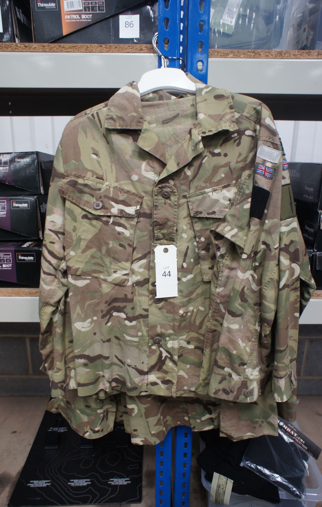 MTP Shirt Army issue 38-40 2 x S, 38-40 2 x L Rrp. £10.50