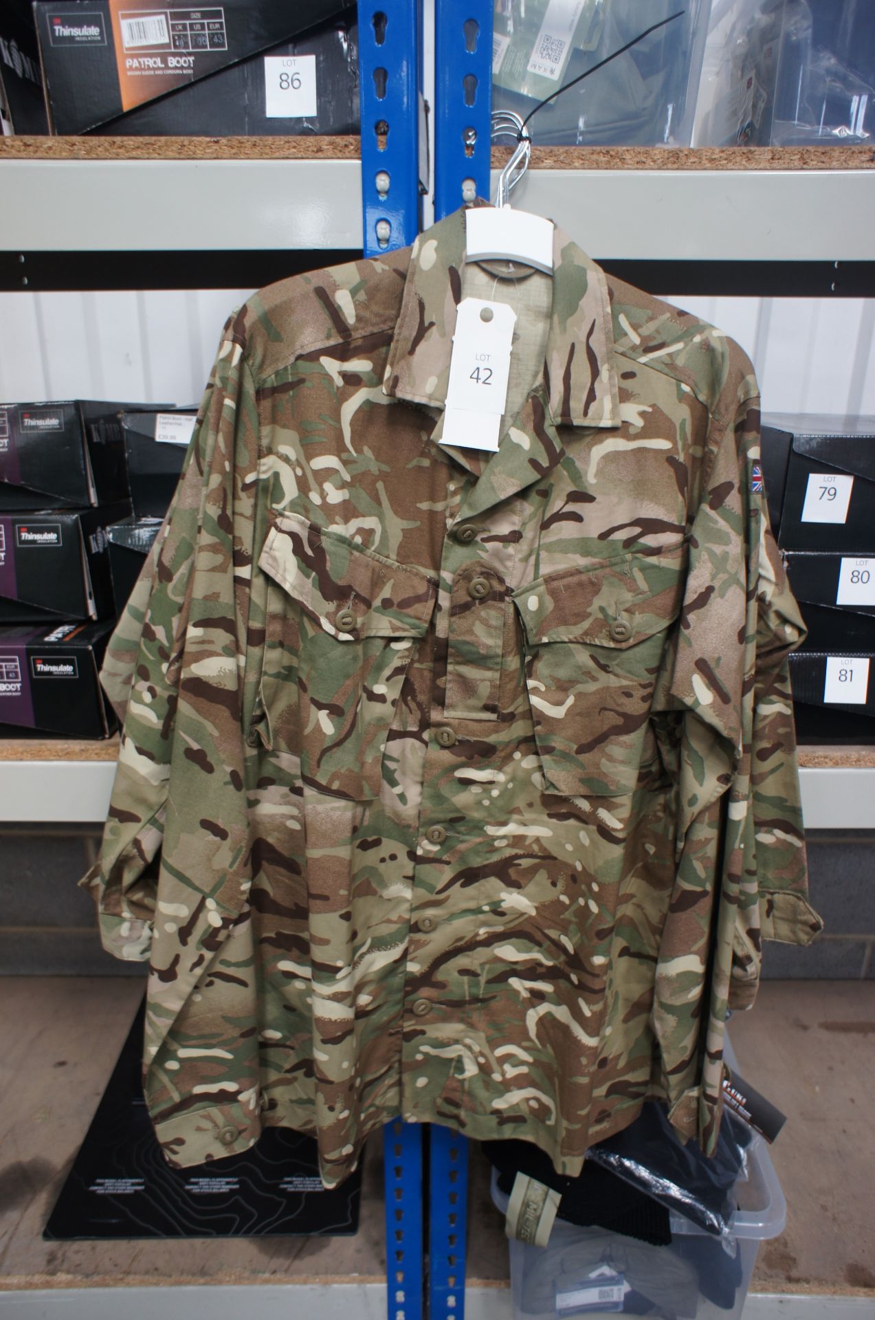 5 x MTP Shirt Army issue 38-40 L x 2, 38-40 XS x 2, 38-40 S x 1 Rrp. £10.50