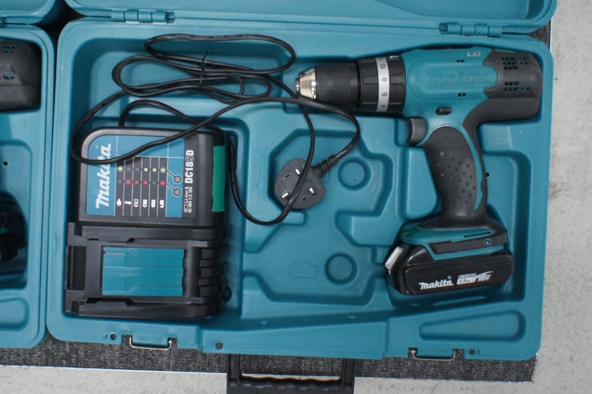 Makita DHP453 cordless hammer drill, with charger and 1 x battery - Image 2 of 2