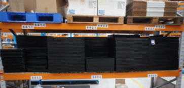 Quantity of plastic component trays