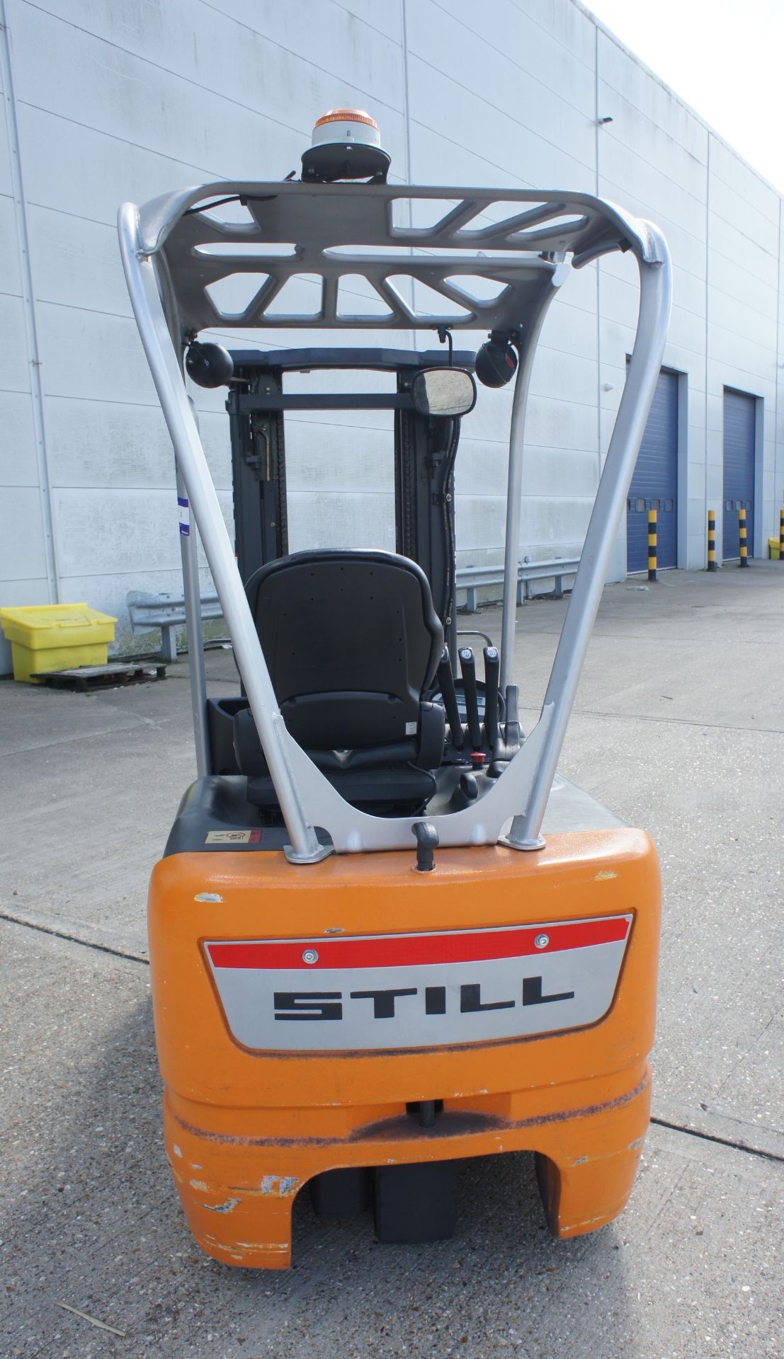 Still RX50-16 counterbalance electric forklift truck, Capacity 1600KG, Triple mast – closed height - Image 4 of 9