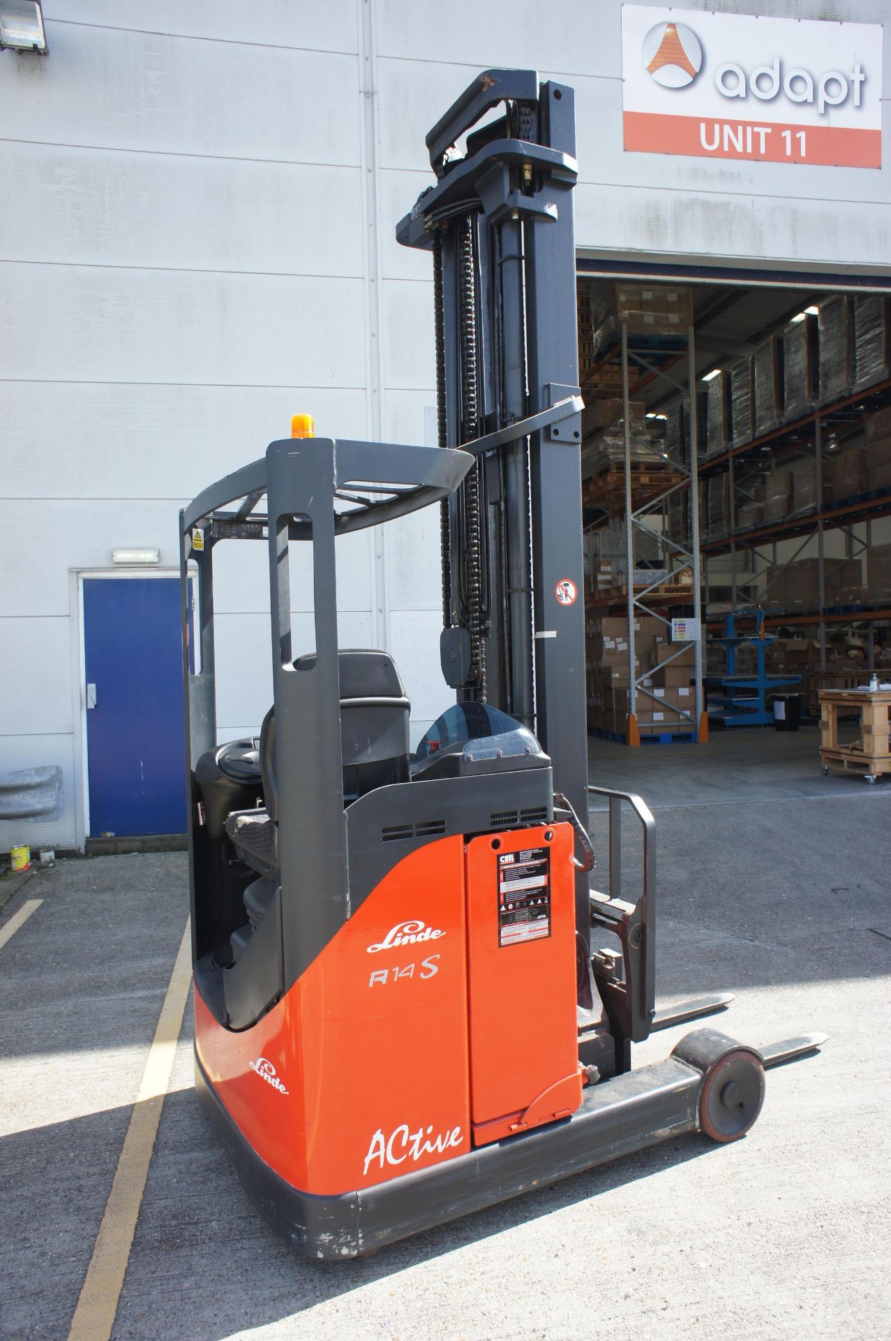 Linde R14S electric reach truck, Capacity 1400KG, Duplex mast, Hours 13944, Serial Number - Image 5 of 8