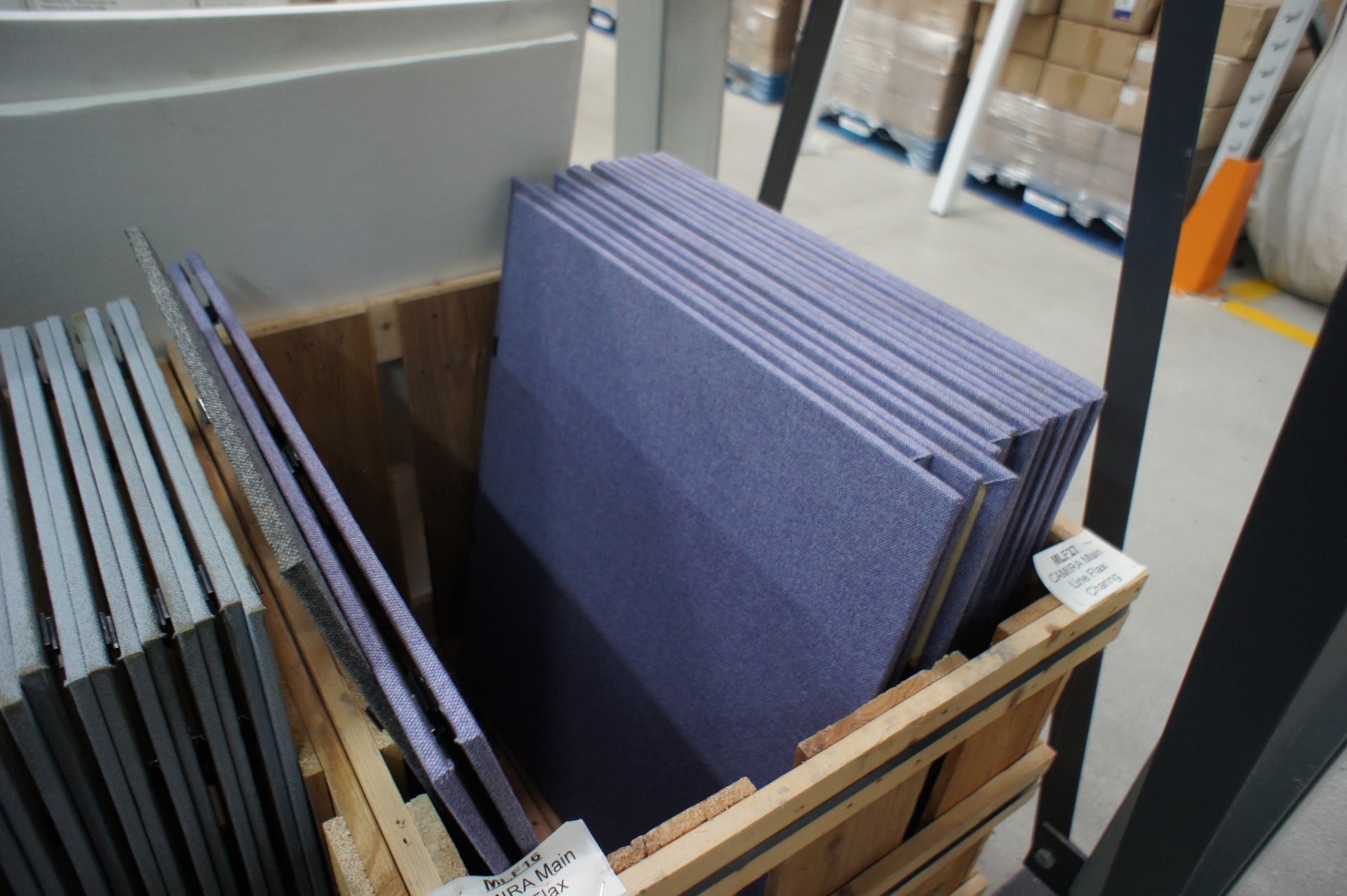 Quantity of upholstered desk dividers of various sizes and colours, to 8 x crates - Image 2 of 6