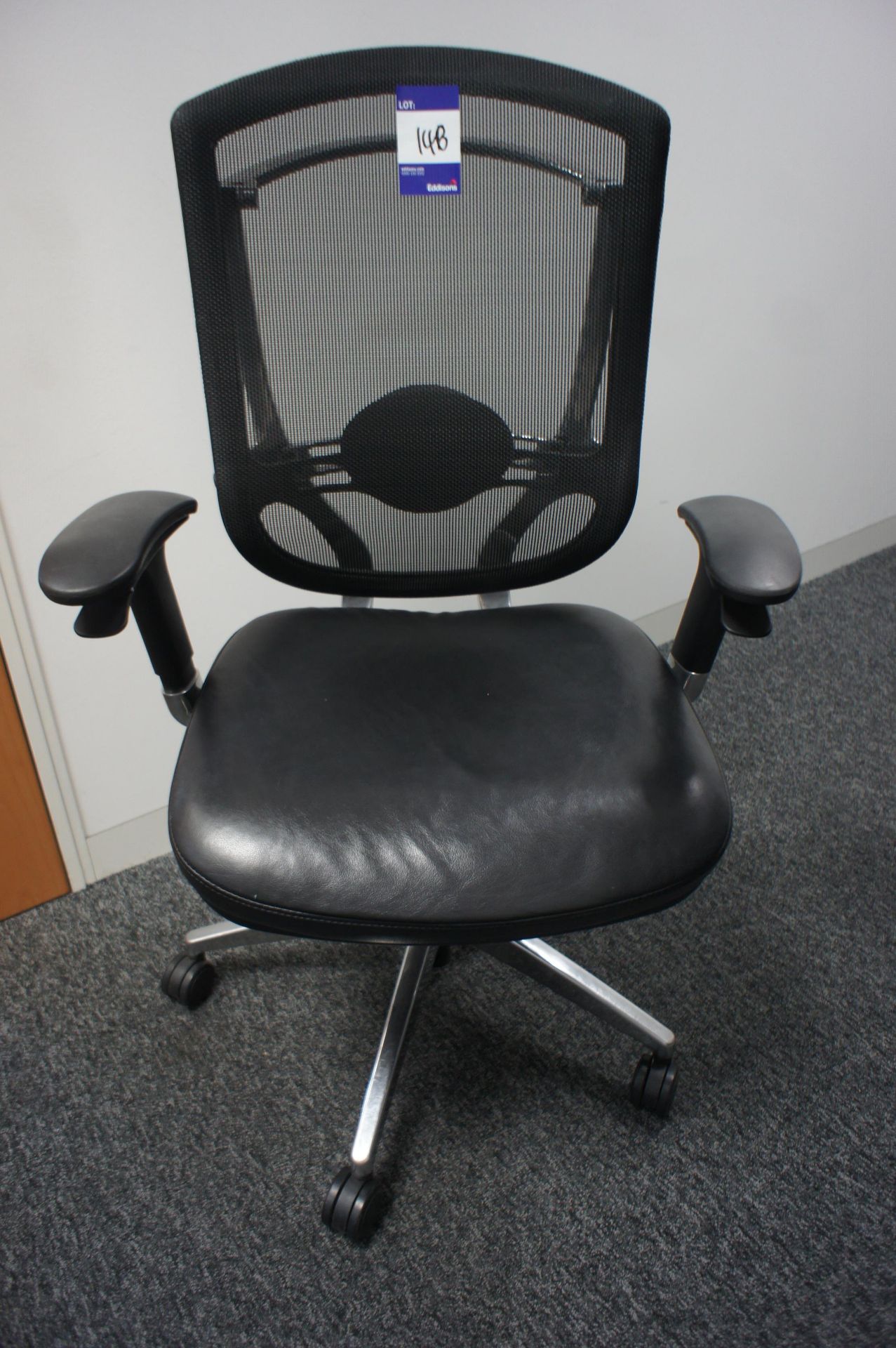 Part leather effect mobile office armchair - Image 2 of 2