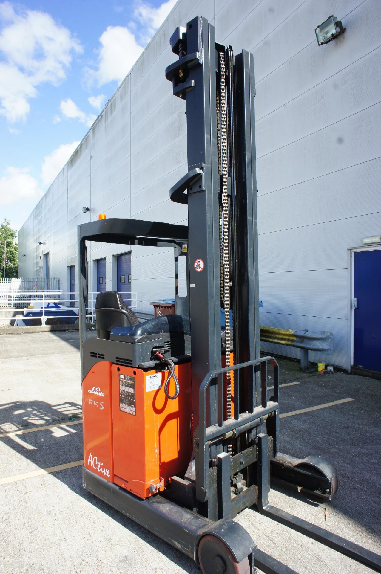 Linde R14S electric reach truck, Capacity 1400KG, Duplex mast, Hours 13944, Serial Number - Image 3 of 8