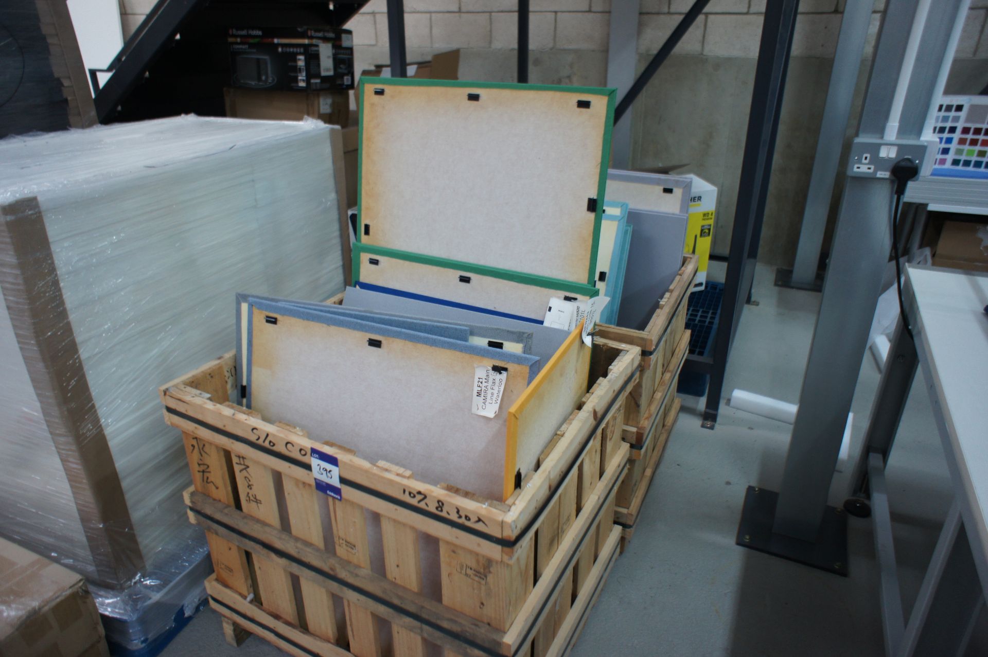 Quantity of upholstered desk dividers of various sizes and colours, to 8 x crates - Image 5 of 6