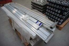 Quantity of aluminium extrusions, to pallet