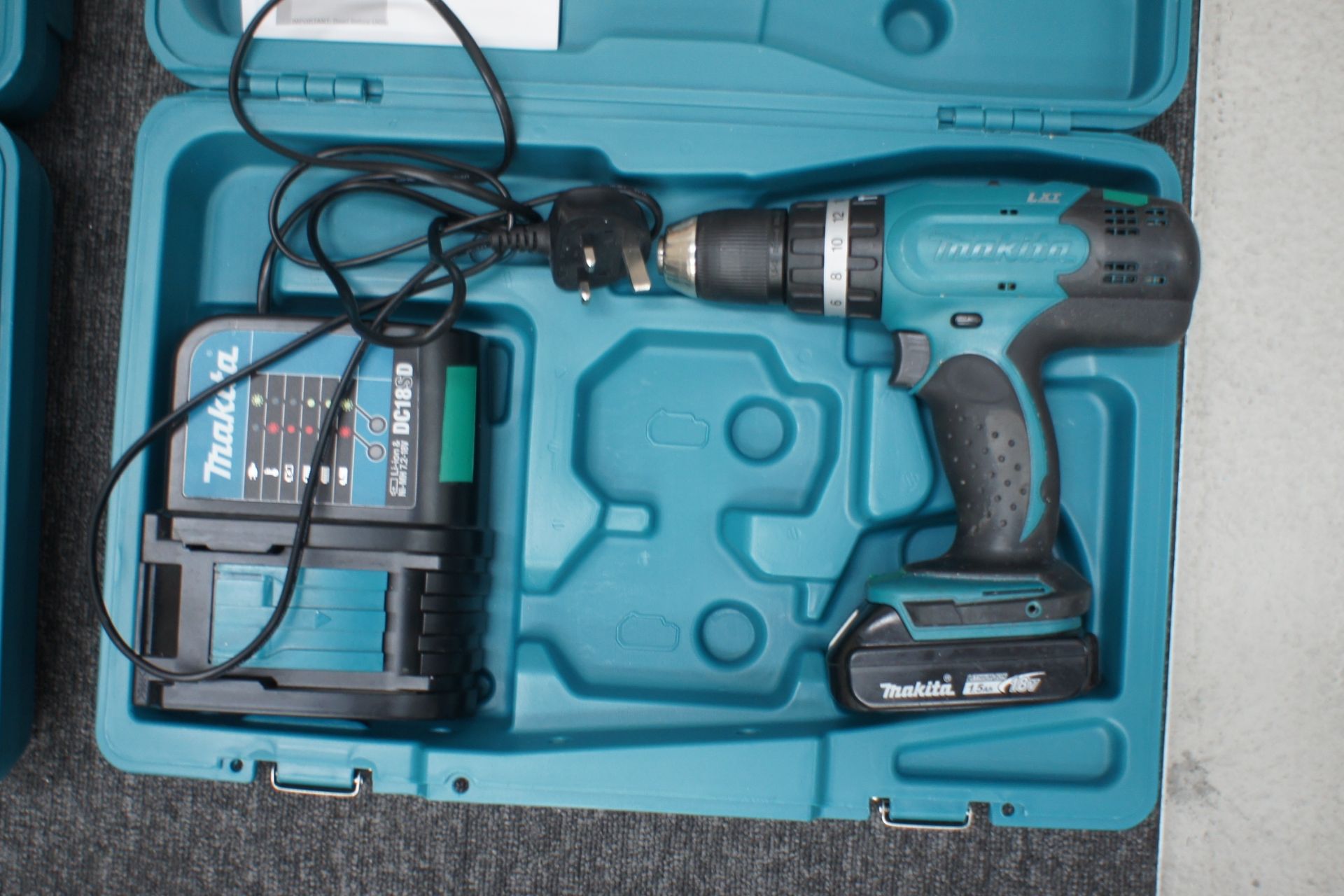 Makita DHP453 cordless hammer drill, with charger and 1 x battery - Image 2 of 2