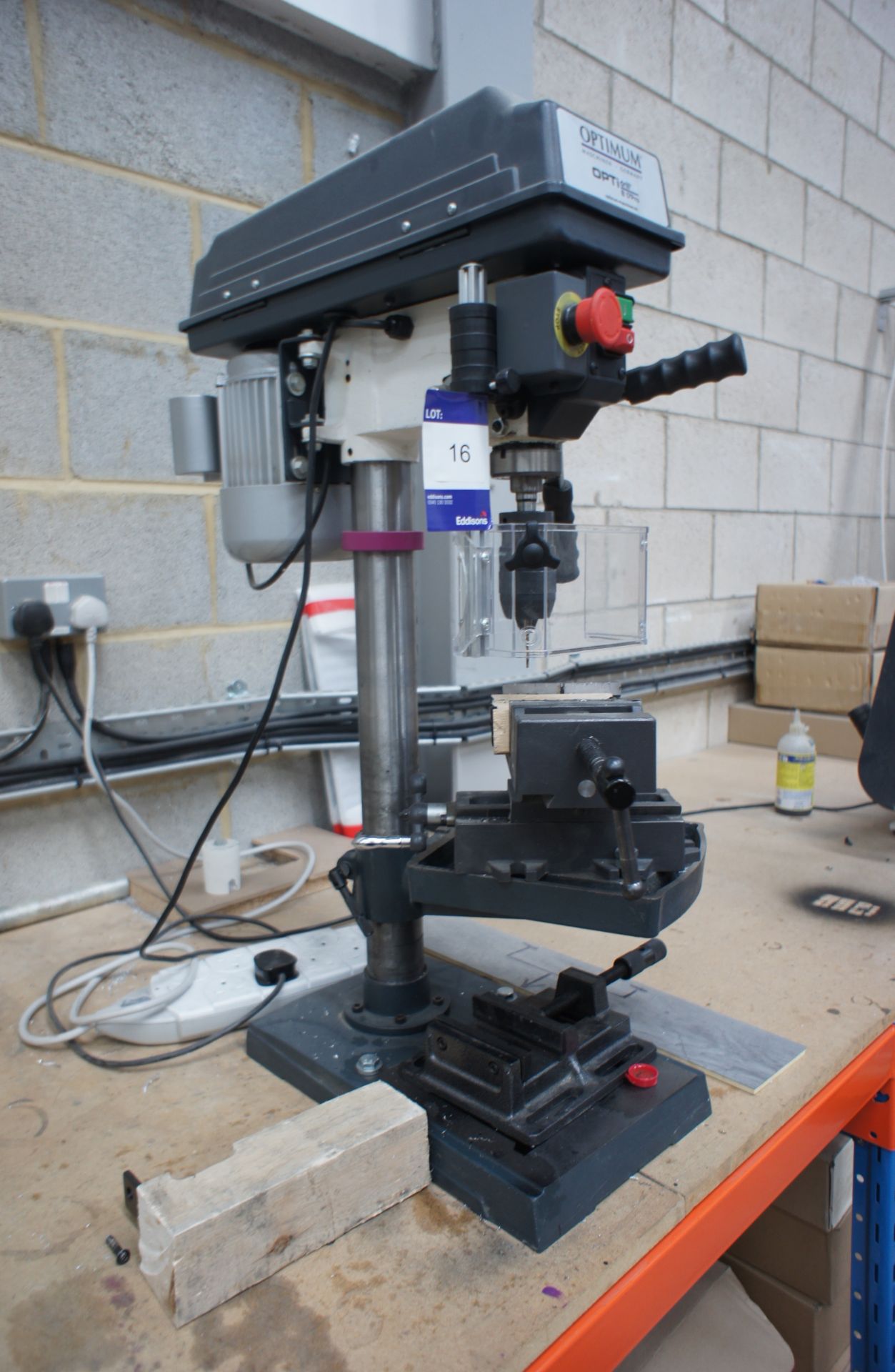 Optimum B17 pro pedestal drill with rise and fall table, and machine vice - Image 2 of 2