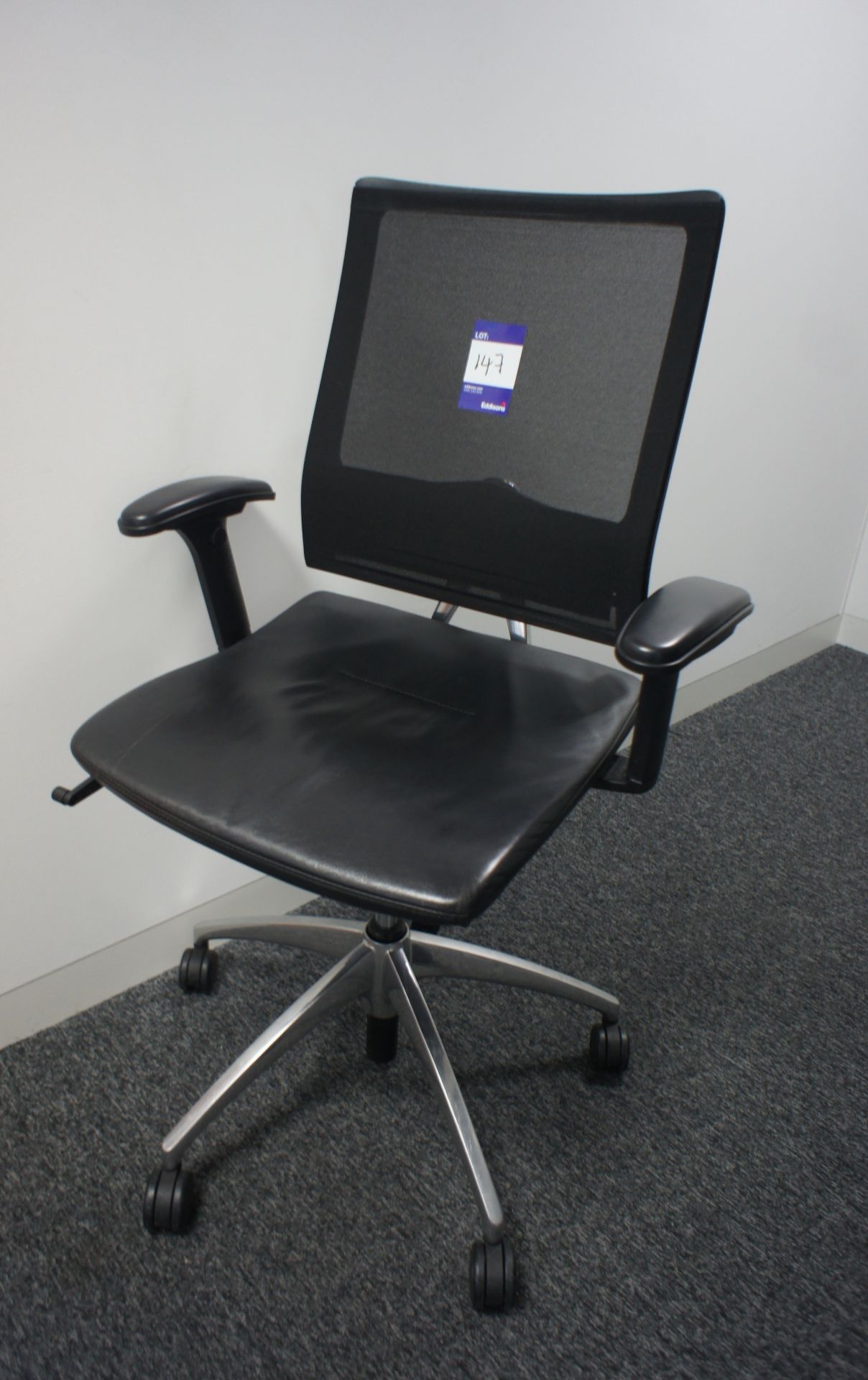 Part leather effect, mobile office armchair