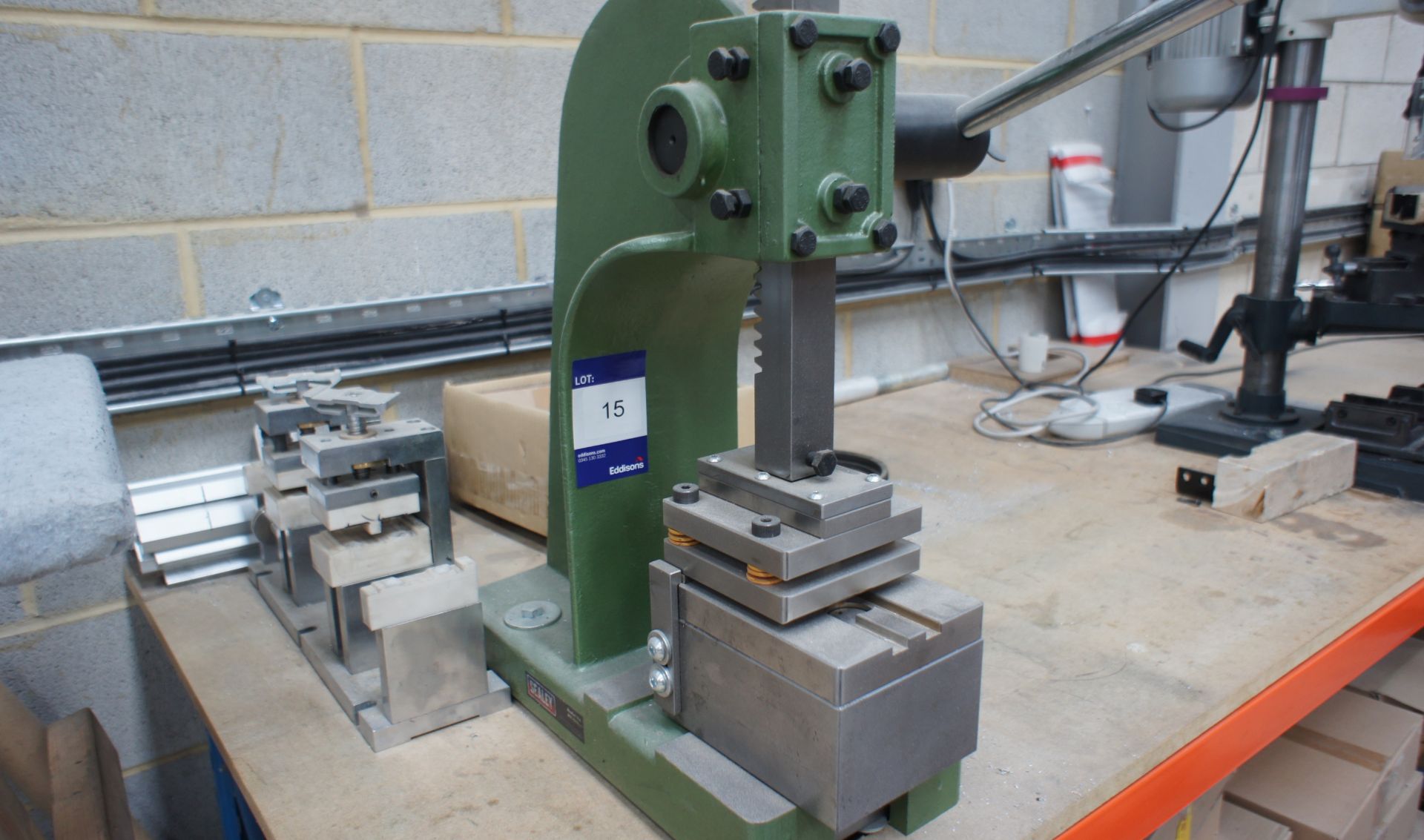 Sealey PK1000V2 hand press, with tooling - Image 2 of 3