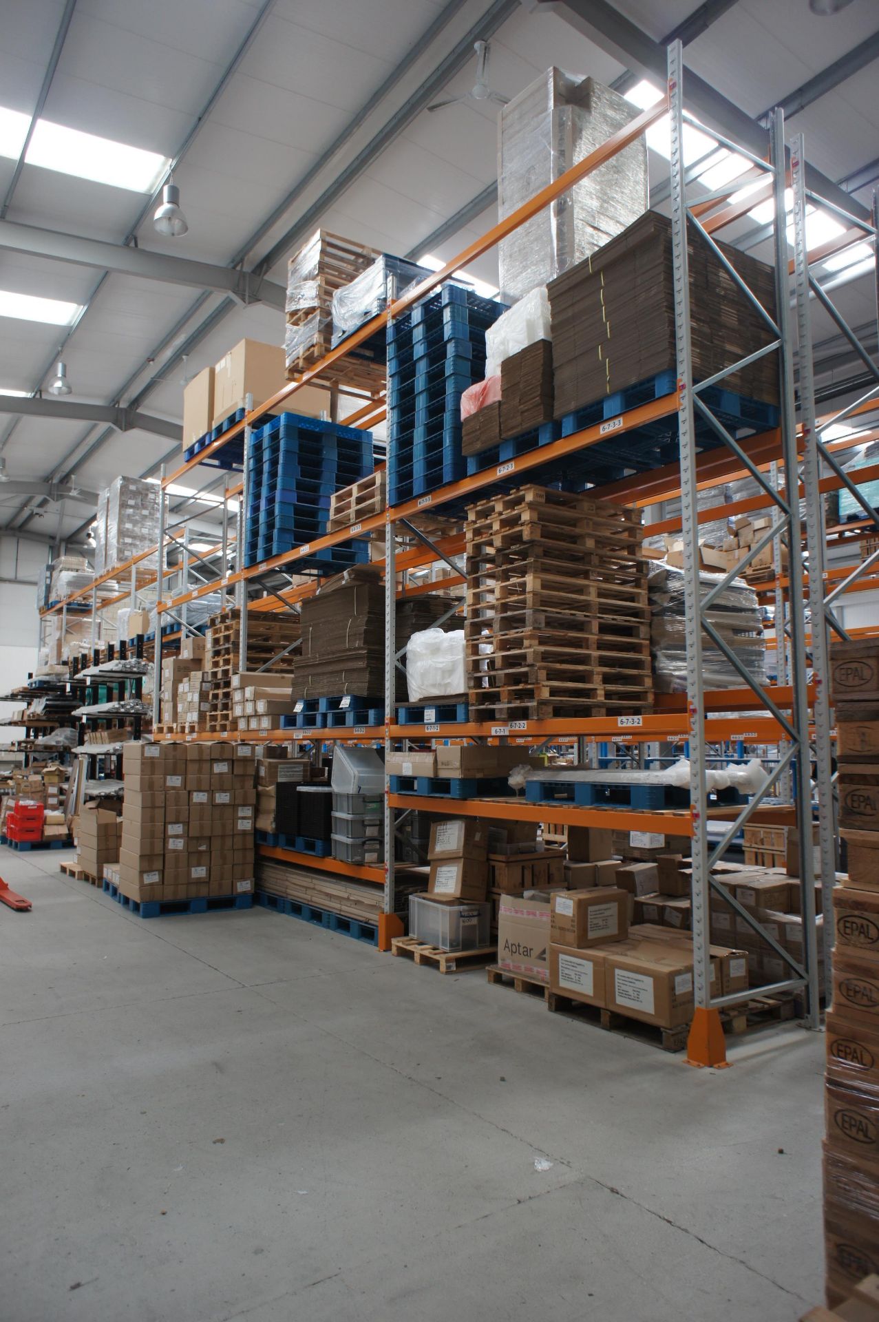 3 x Bays of Apex pallet racking, comprising 5 x up - Image 2 of 2