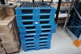 10 x Heavy duty plastic pallets, 1200 x 1000 x 150