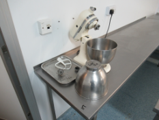 Kitchen Aid Model 5KSM150 Food Mixer