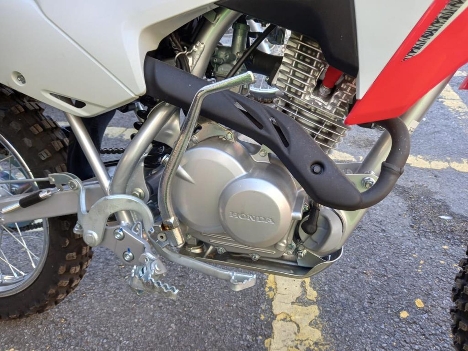 Honda CRF125FB Off Road Motorcycle (virtually unused) - Image 4 of 4