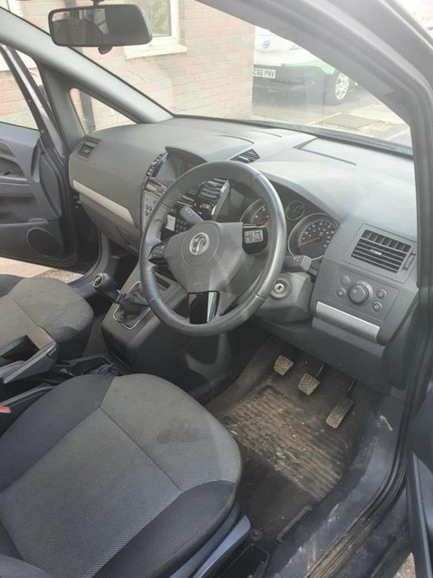 Vauxhall Zafira Diesel MPV - Image 14 of 18