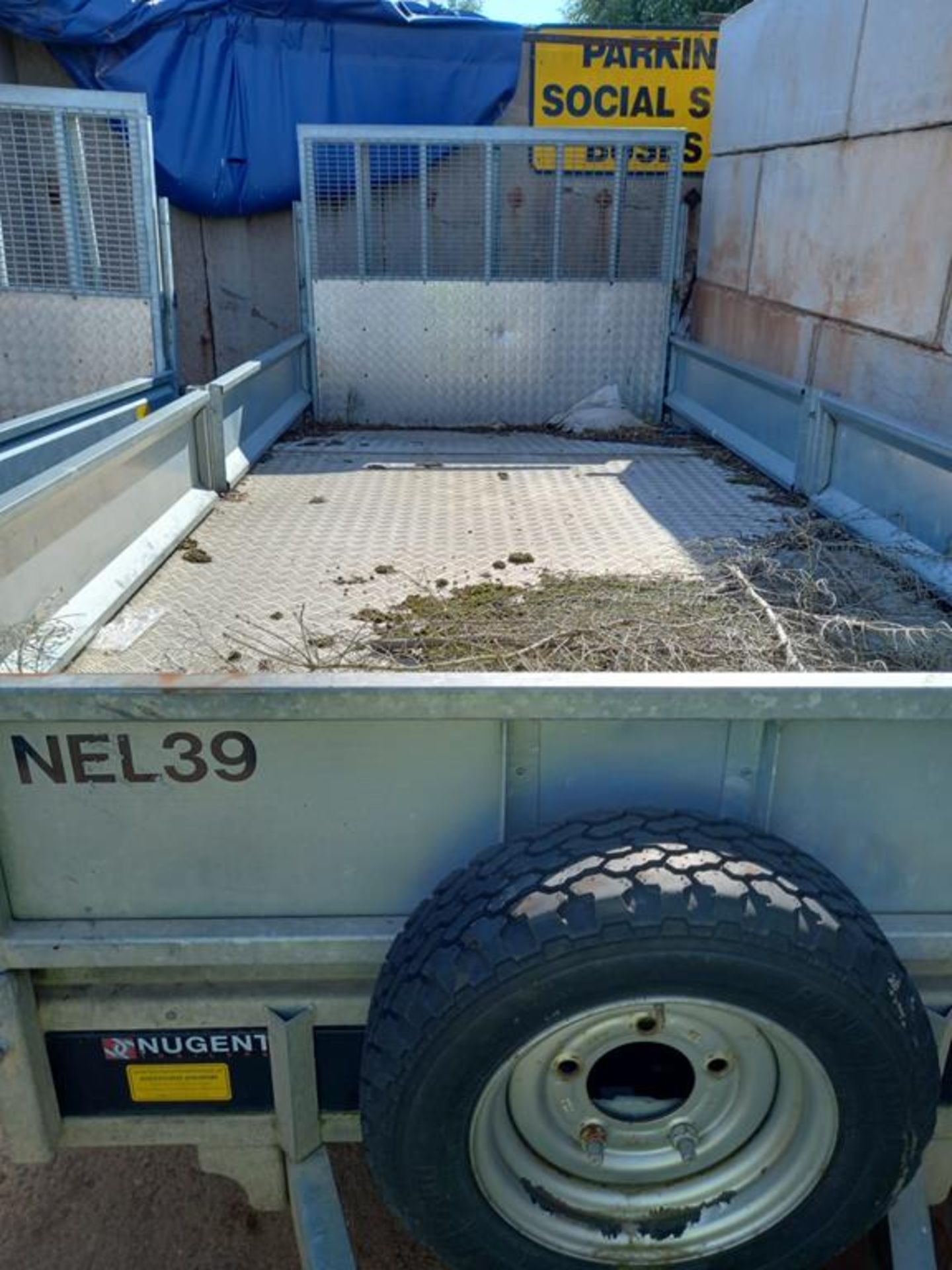 Nugent Twin Axle Beavertail Trailer (NEL39) - Image 2 of 4