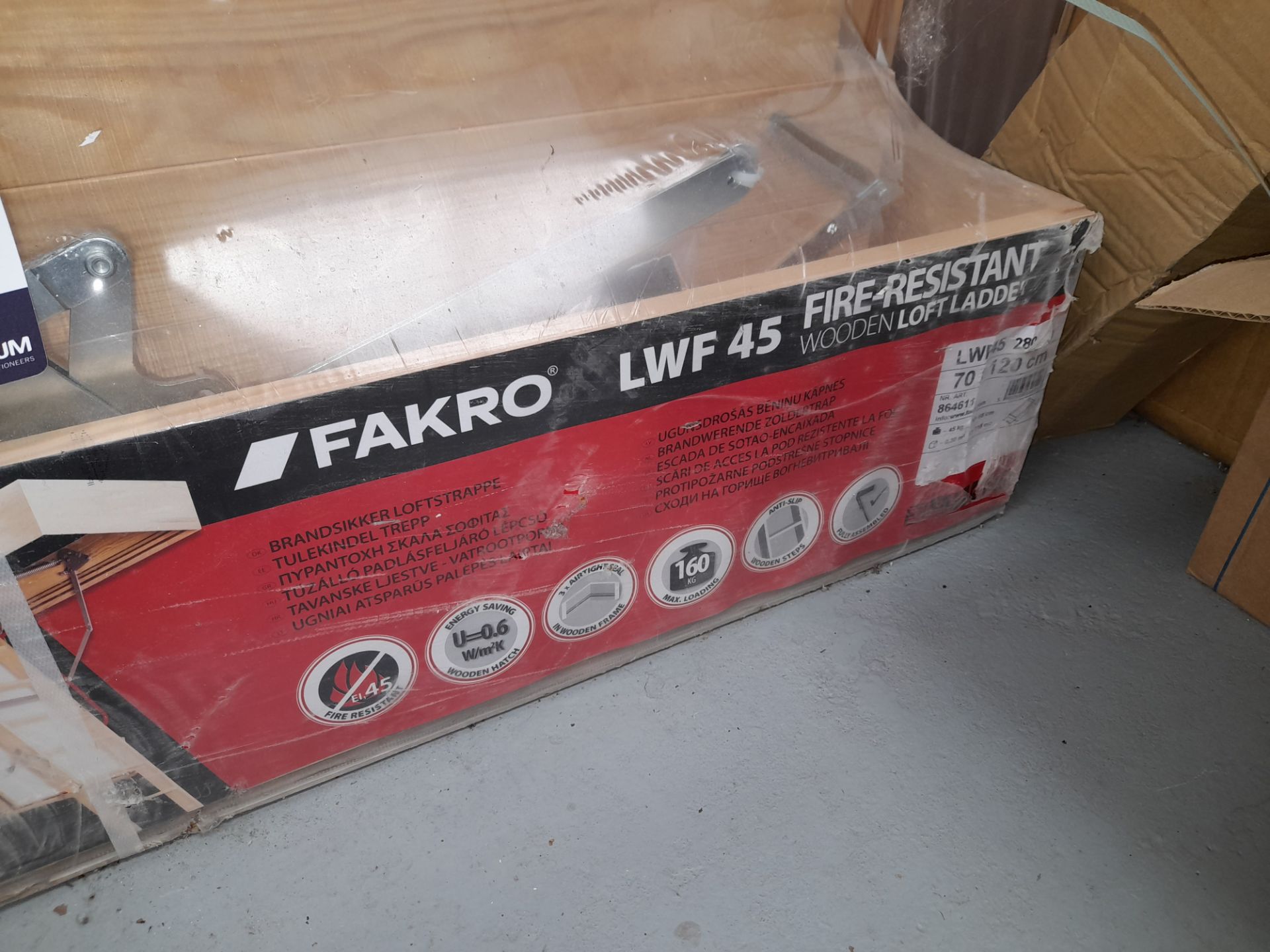 Fakro LWF 45 Fire Resistant Wooden 16ft ladder with loft hatch & ladder system - Image 2 of 5