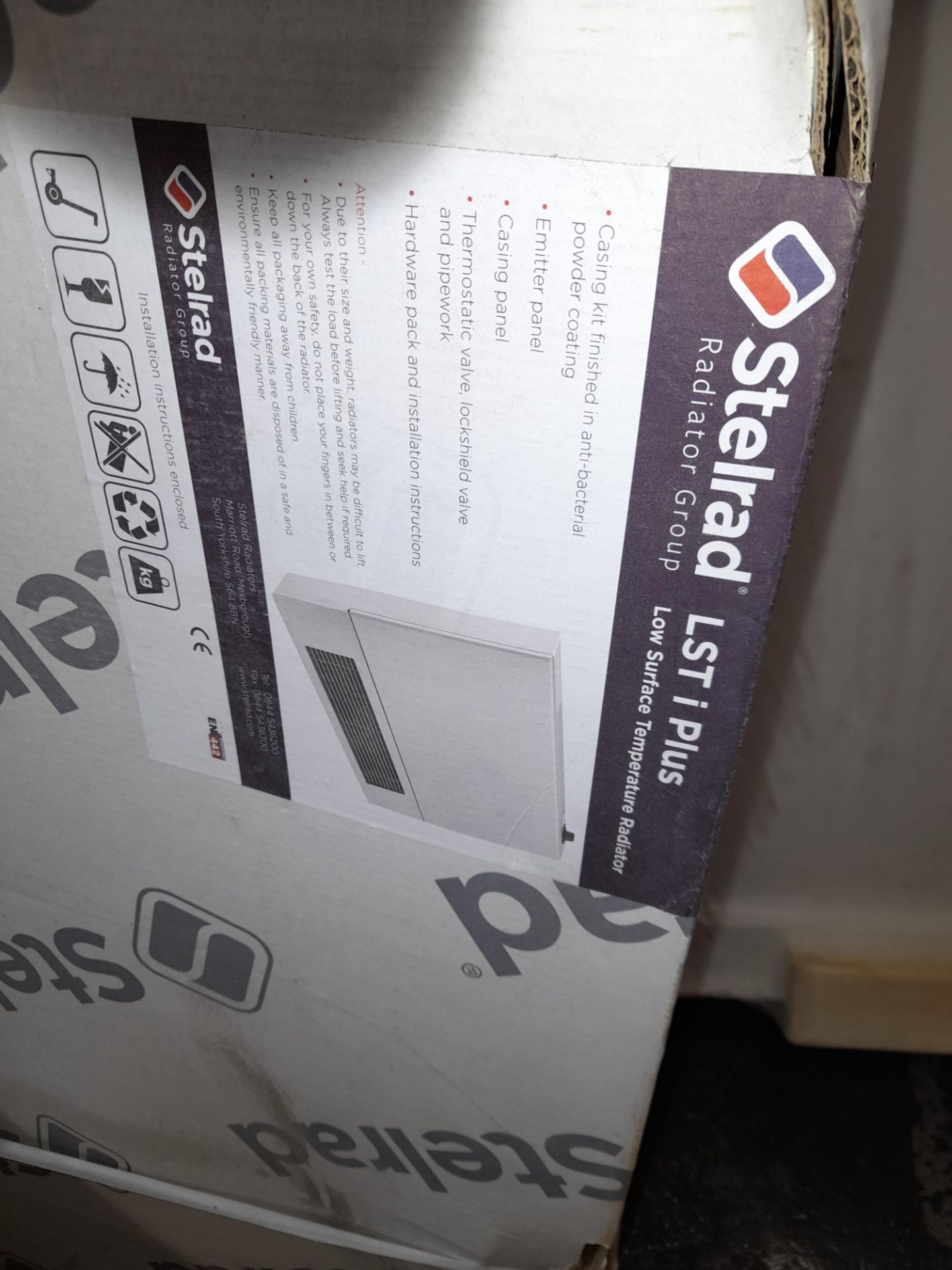 Stelrad LST plus low surface temperature radiator, boxed - Image 2 of 2