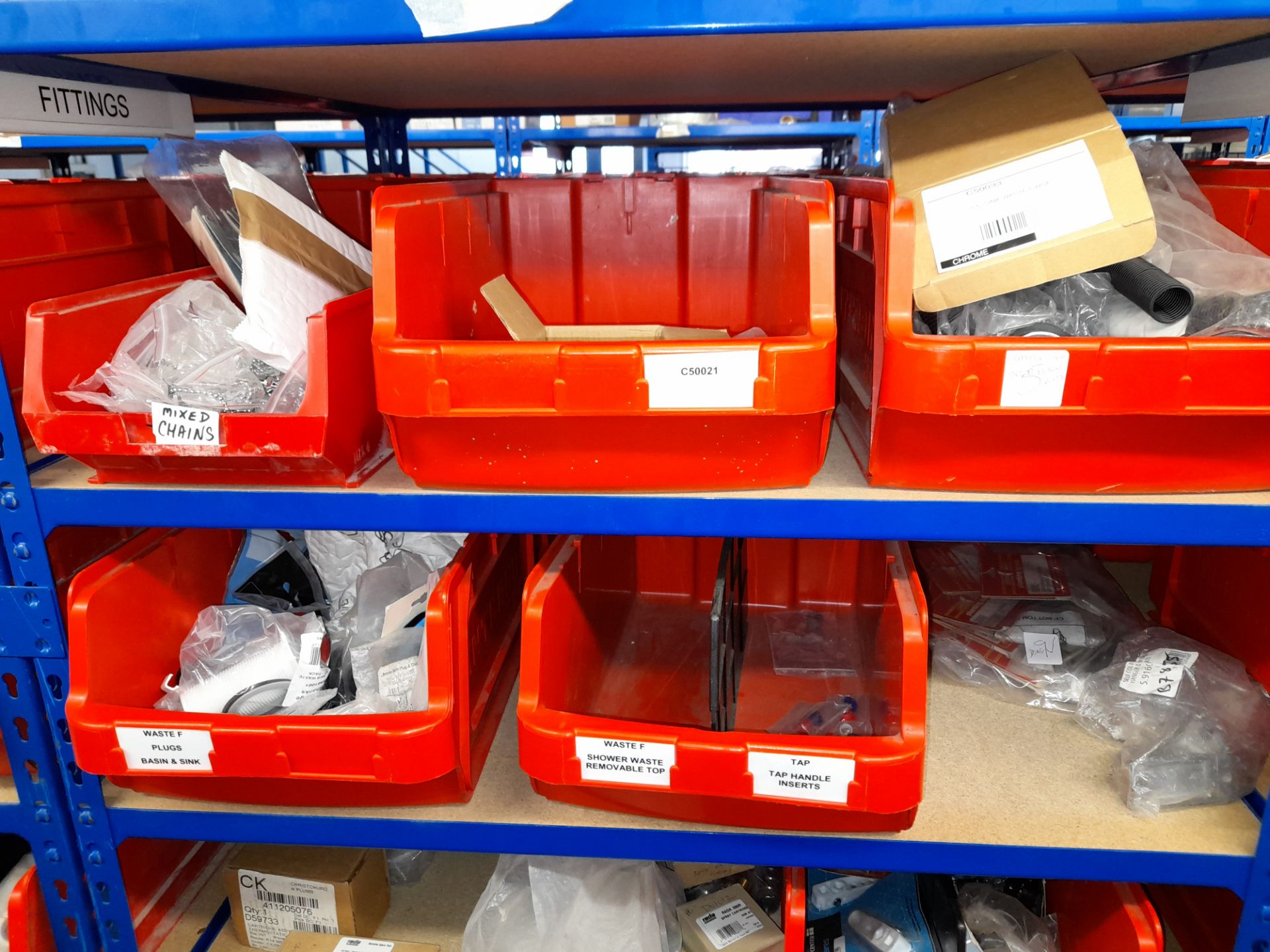 Large Quantity of stock to 13 bays, bolts, nuts, clamps, bracketry, fittings, washers, plastic - Image 32 of 41