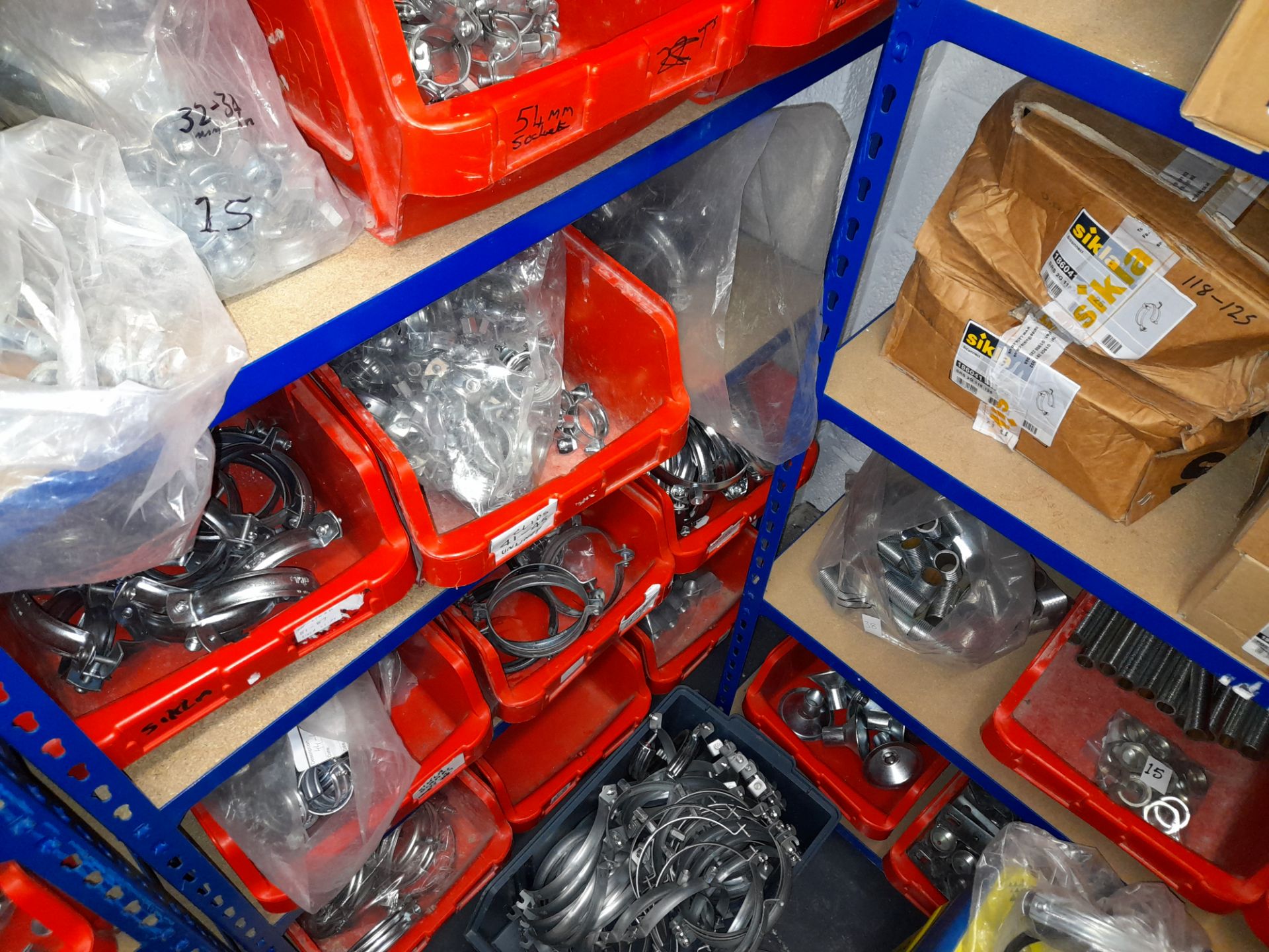 Large Quantity of stock to 13 bays, bolts, nuts, clamps, bracketry, fittings, washers, plastic - Image 14 of 41