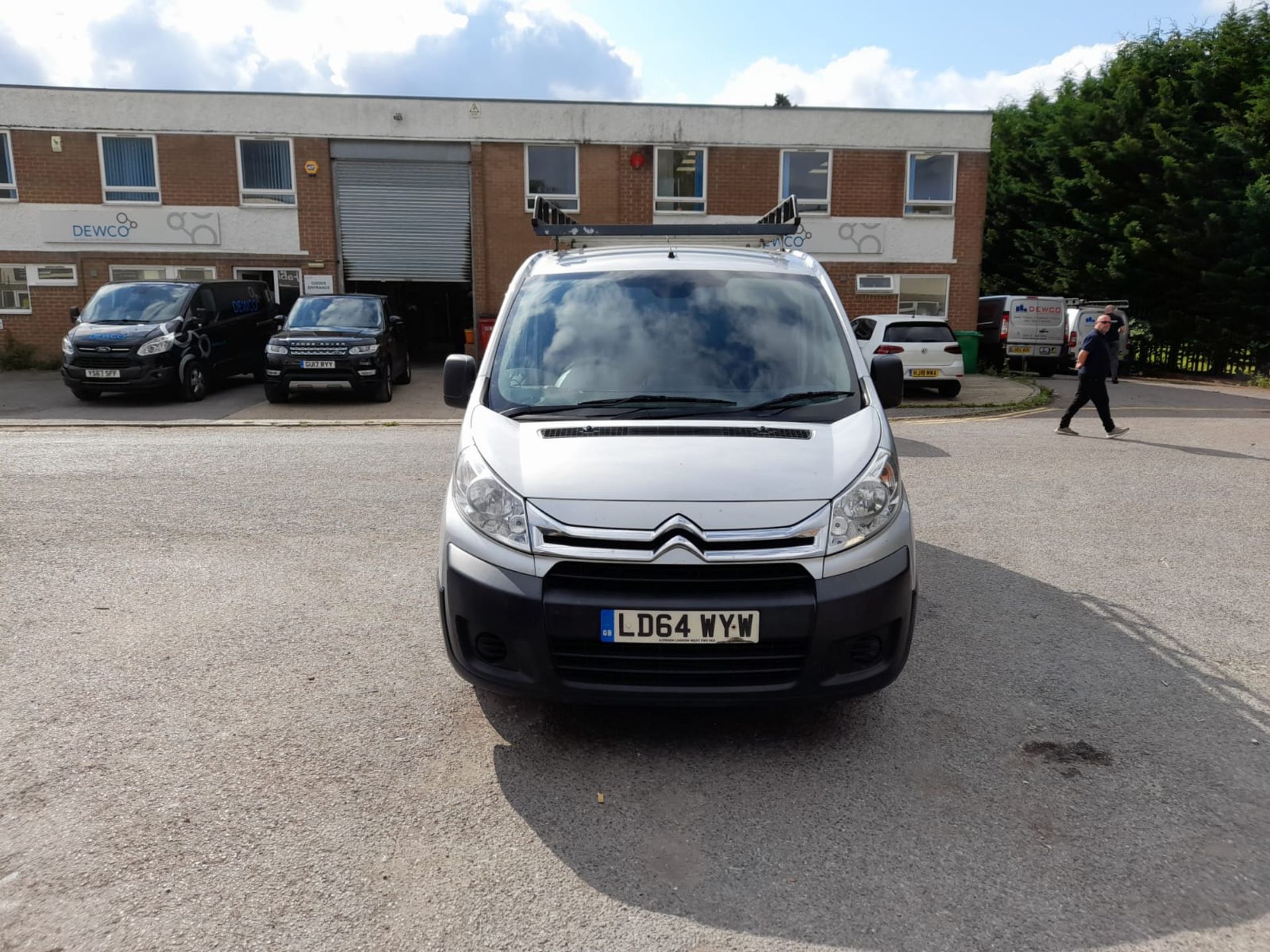 Citroen Dispatch L1 1.6 HDi 90 H1 Enterprise Van, registration LD64 WYW, first registered 24/11/ - Image 9 of 16