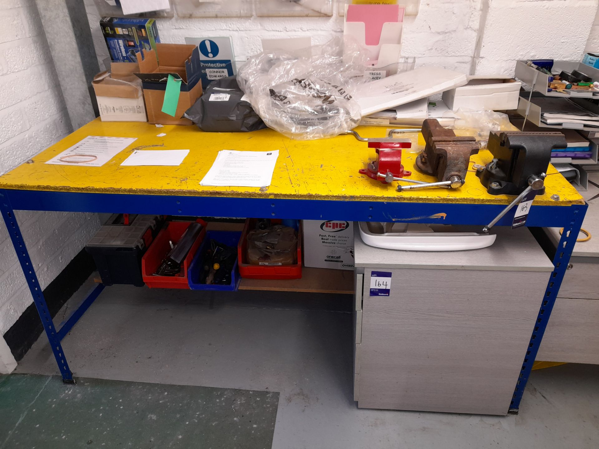 Workbench with 3 x vices