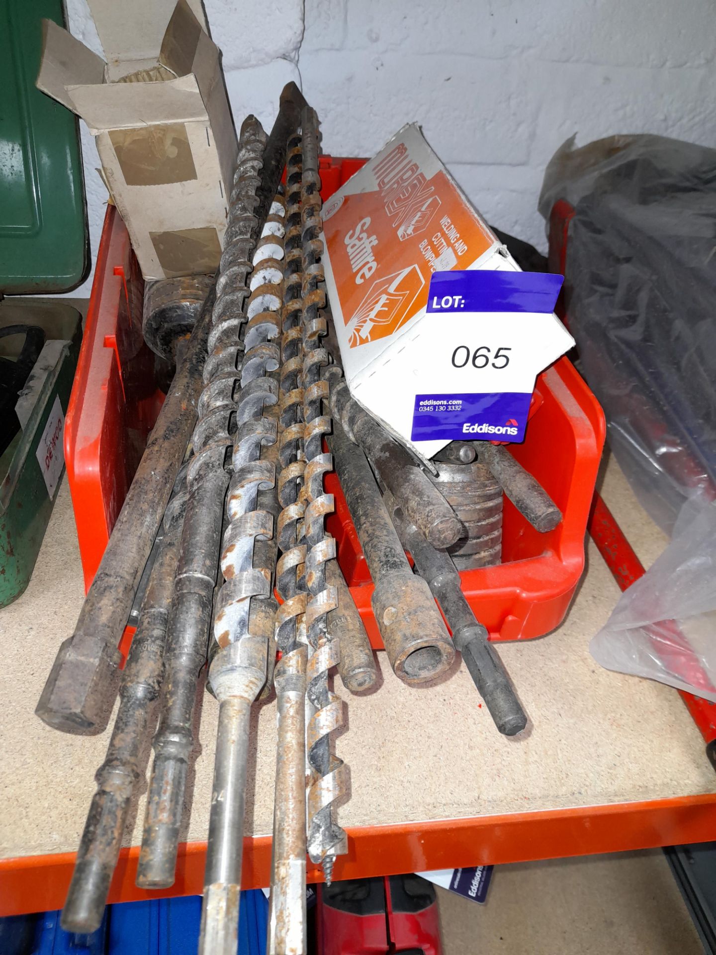 Quantity of various Drill Bits to Linbin