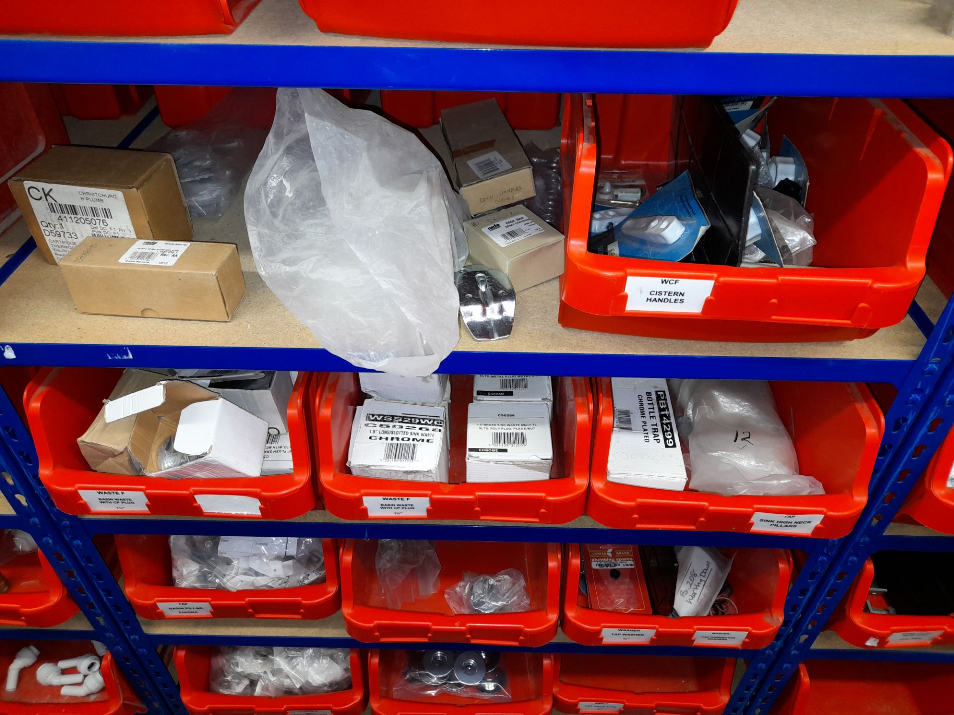 Large Quantity of stock to 13 bays, bolts, nuts, clamps, bracketry, fittings, washers, plastic - Image 33 of 41
