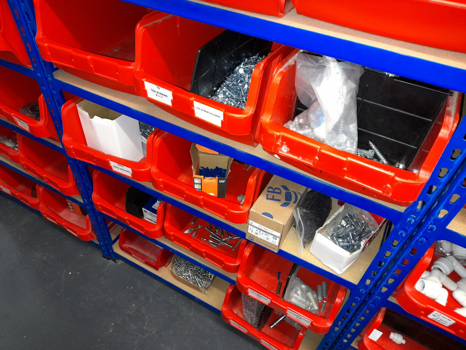 Large Quantity of stock to 13 bays, bolts, nuts, clamps, bracketry, fittings, washers, plastic - Image 40 of 41