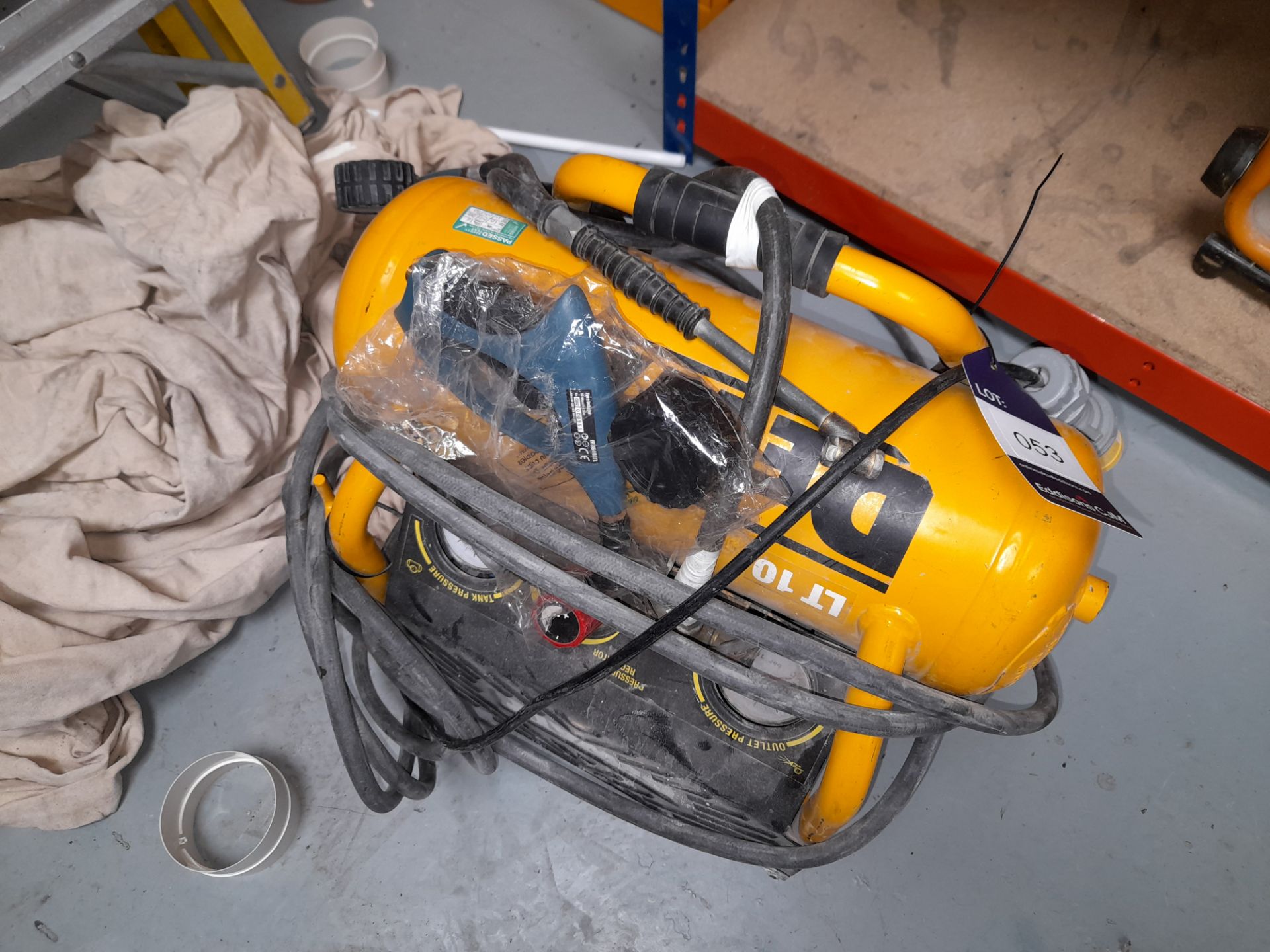 Dewalt LTIV 10Ltr Air Compressor 110v