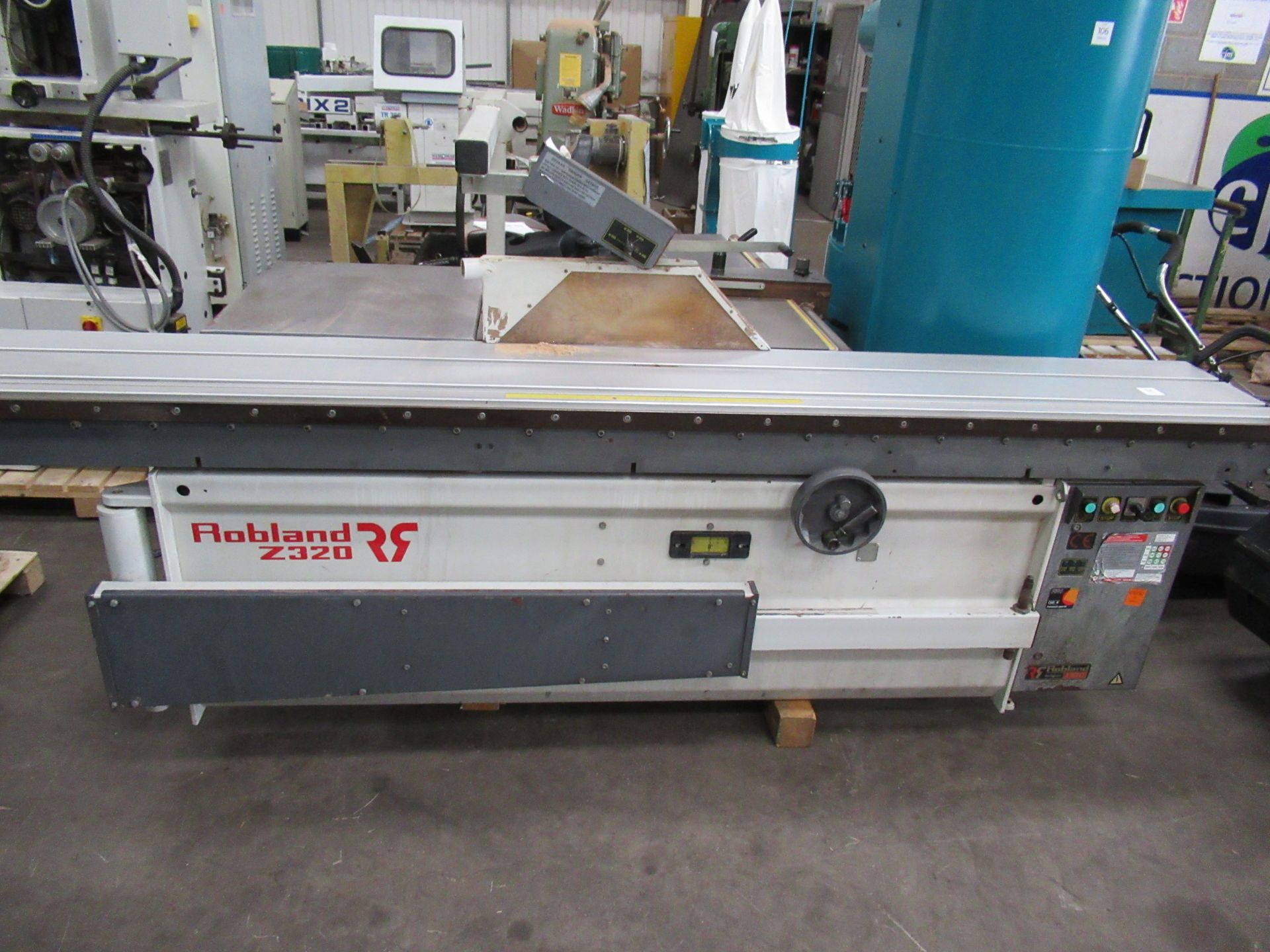 Robland Z320 Sliding Table Saw, YOM 2000,S/N 29994578, 3PH - Image 2 of 7