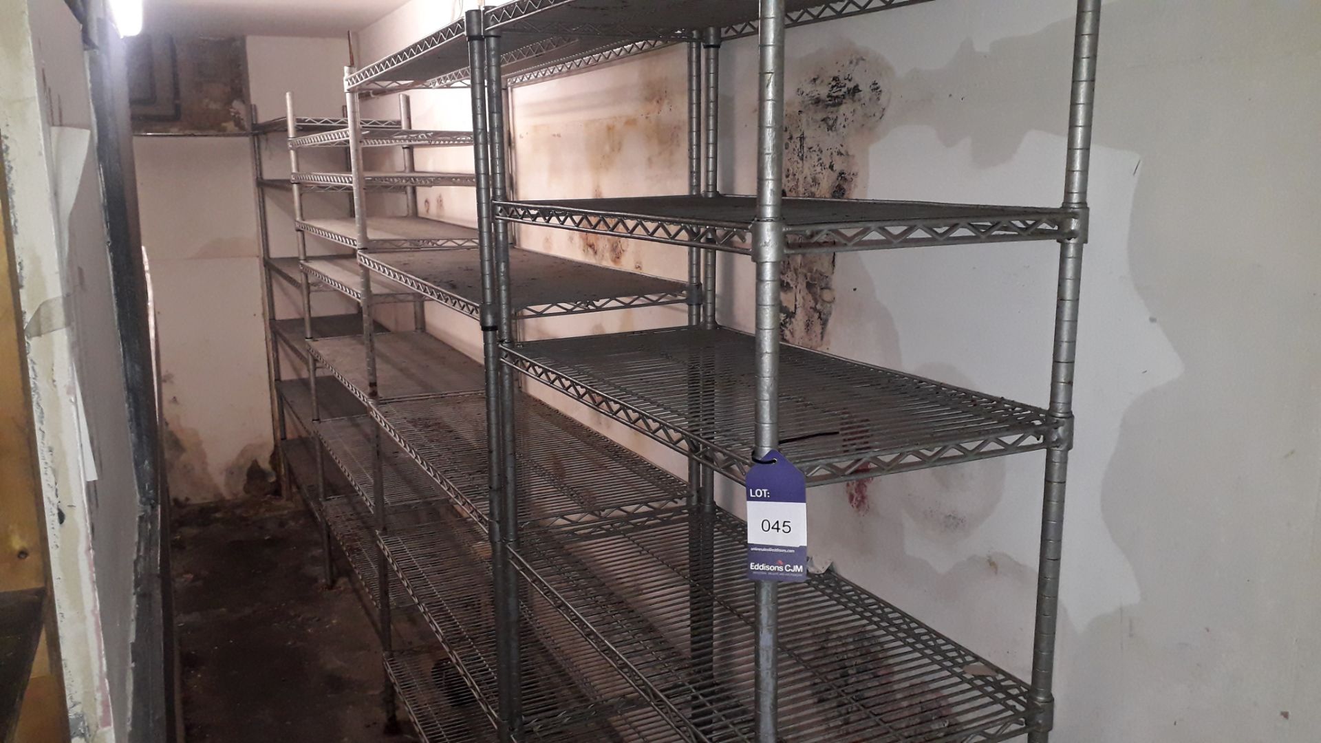 4 bays of Wire Shelving (purchaser to dismantle) - Image 2 of 2