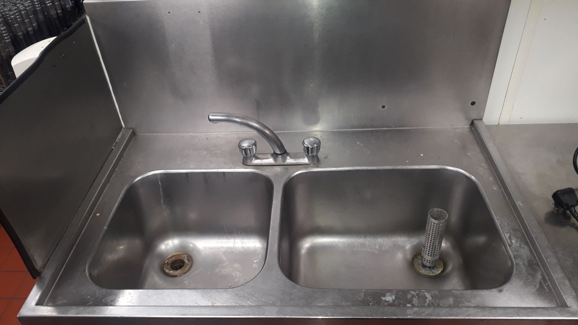 Stainless steel commercial double Sink with splashback & shelf under 1100 x 700mm and stainless - Image 2 of 4