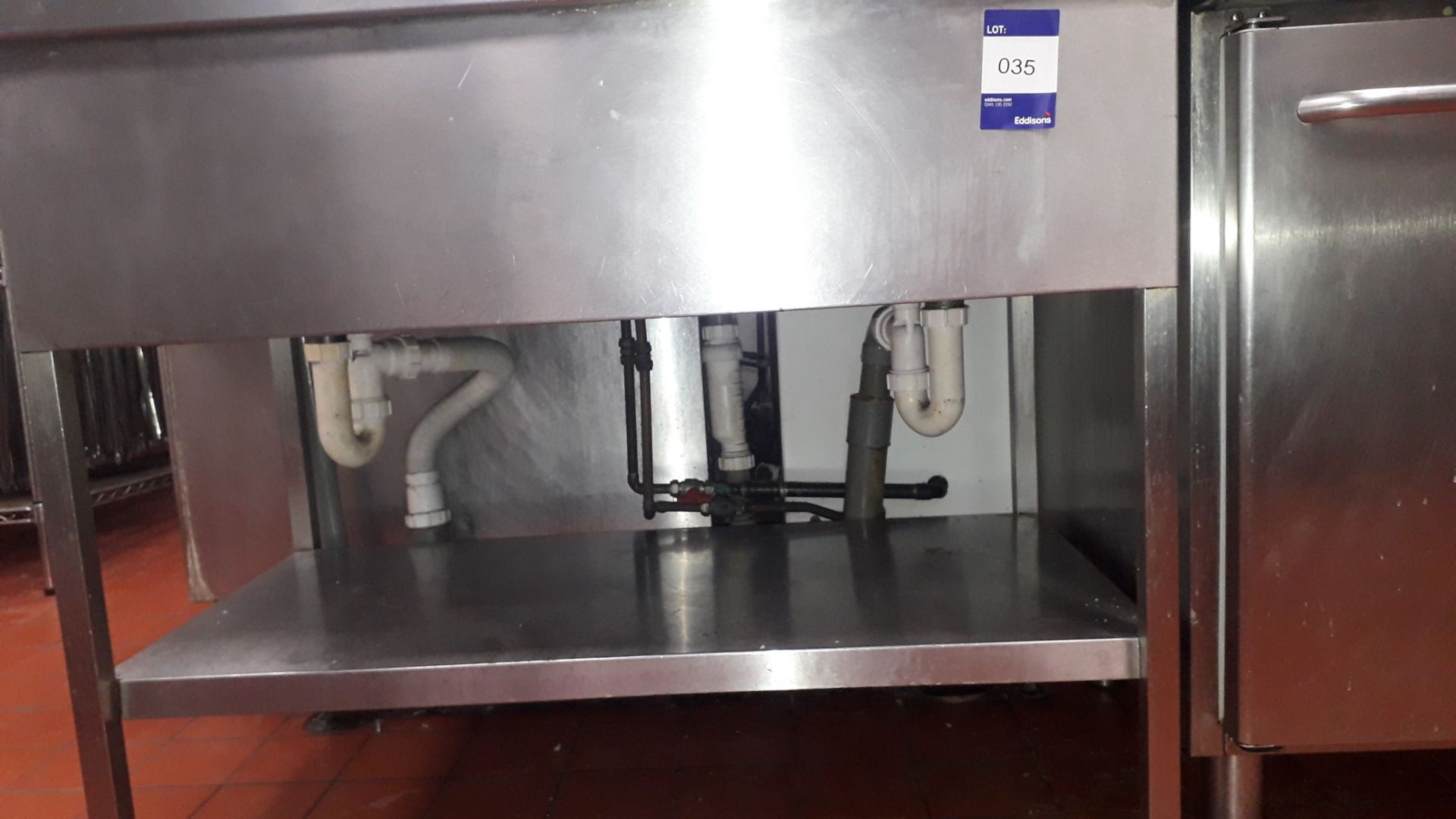 Stainless steel commercial double Sink with splashback & shelf under 1100 x 700mm and stainless - Image 4 of 4