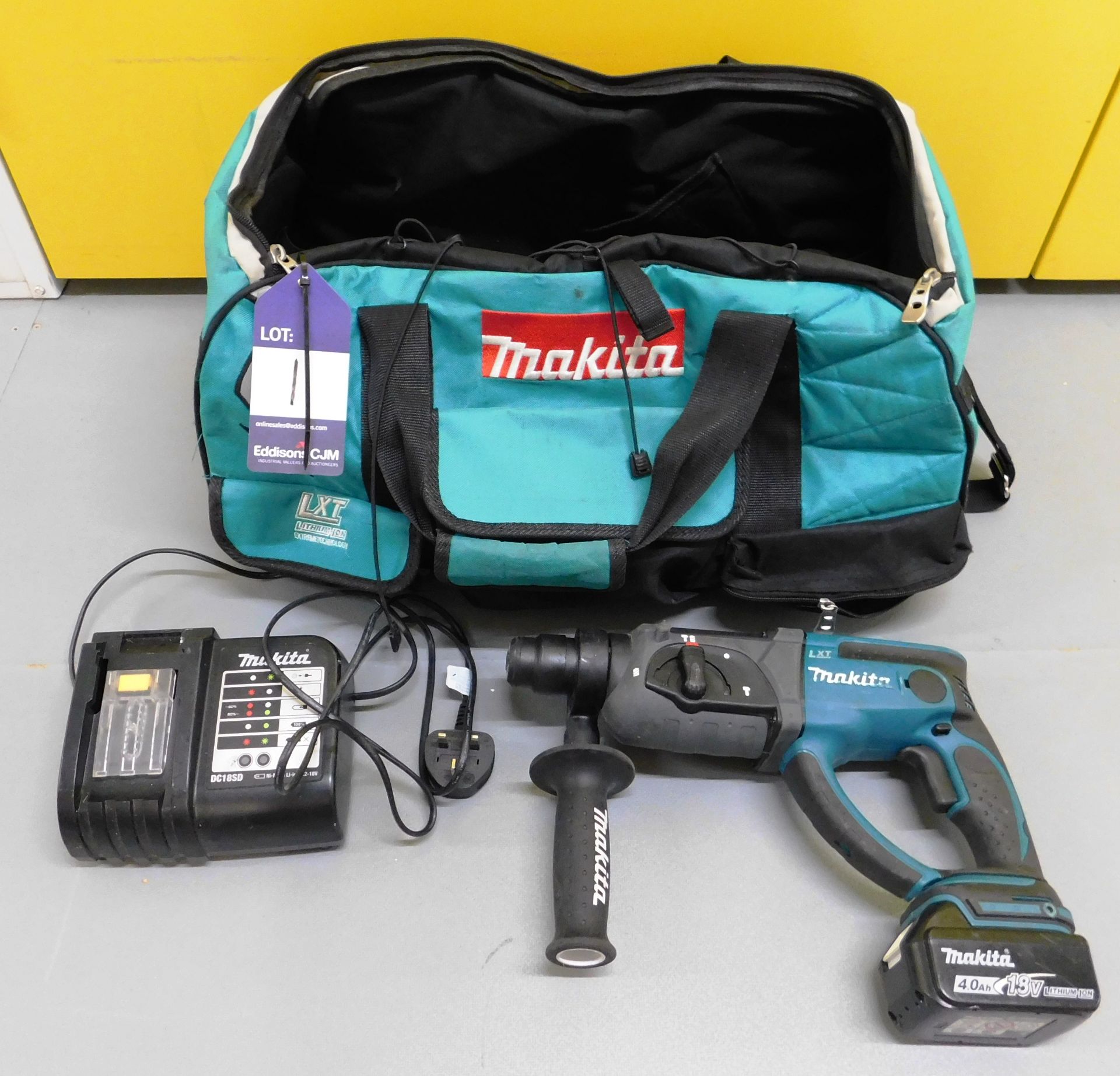 Makita LXT DHR202 Hammer Drill with Makita 18v Bat