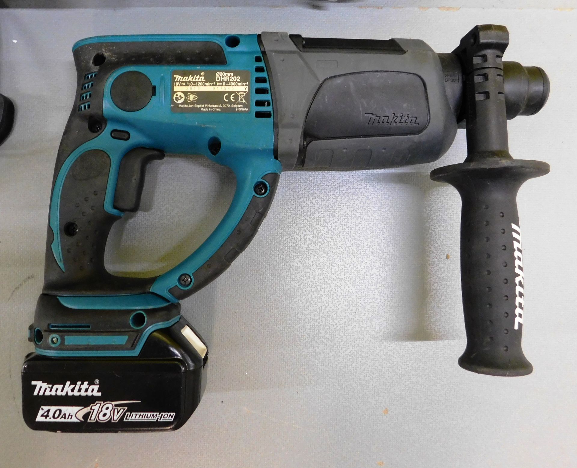 Makita LXT DHR202 Hammer Drill with Makita 18v Bat - Image 2 of 2