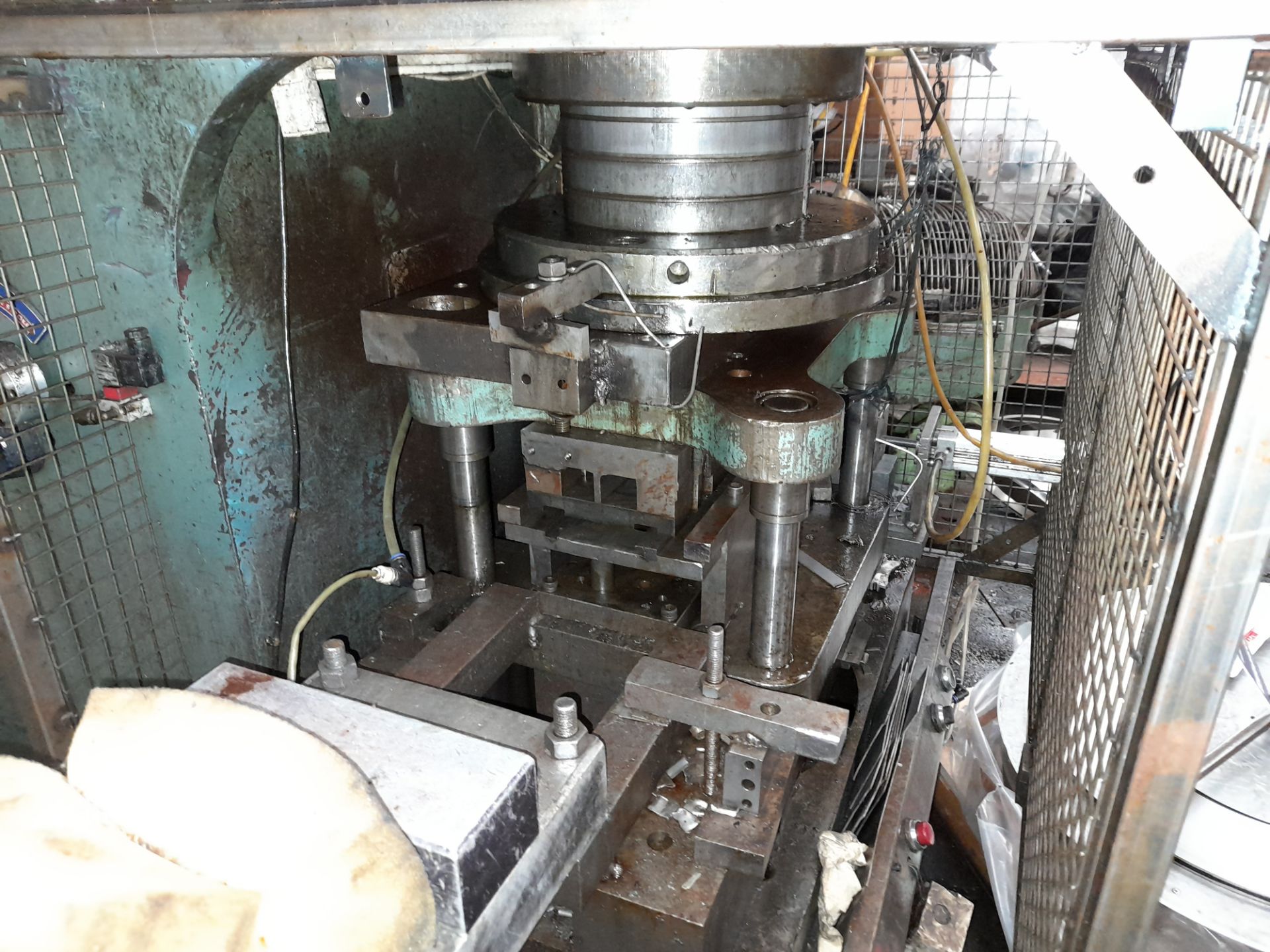 Norton Hydraulic Down Stroking Press with 3.5in Pa - Image 3 of 5