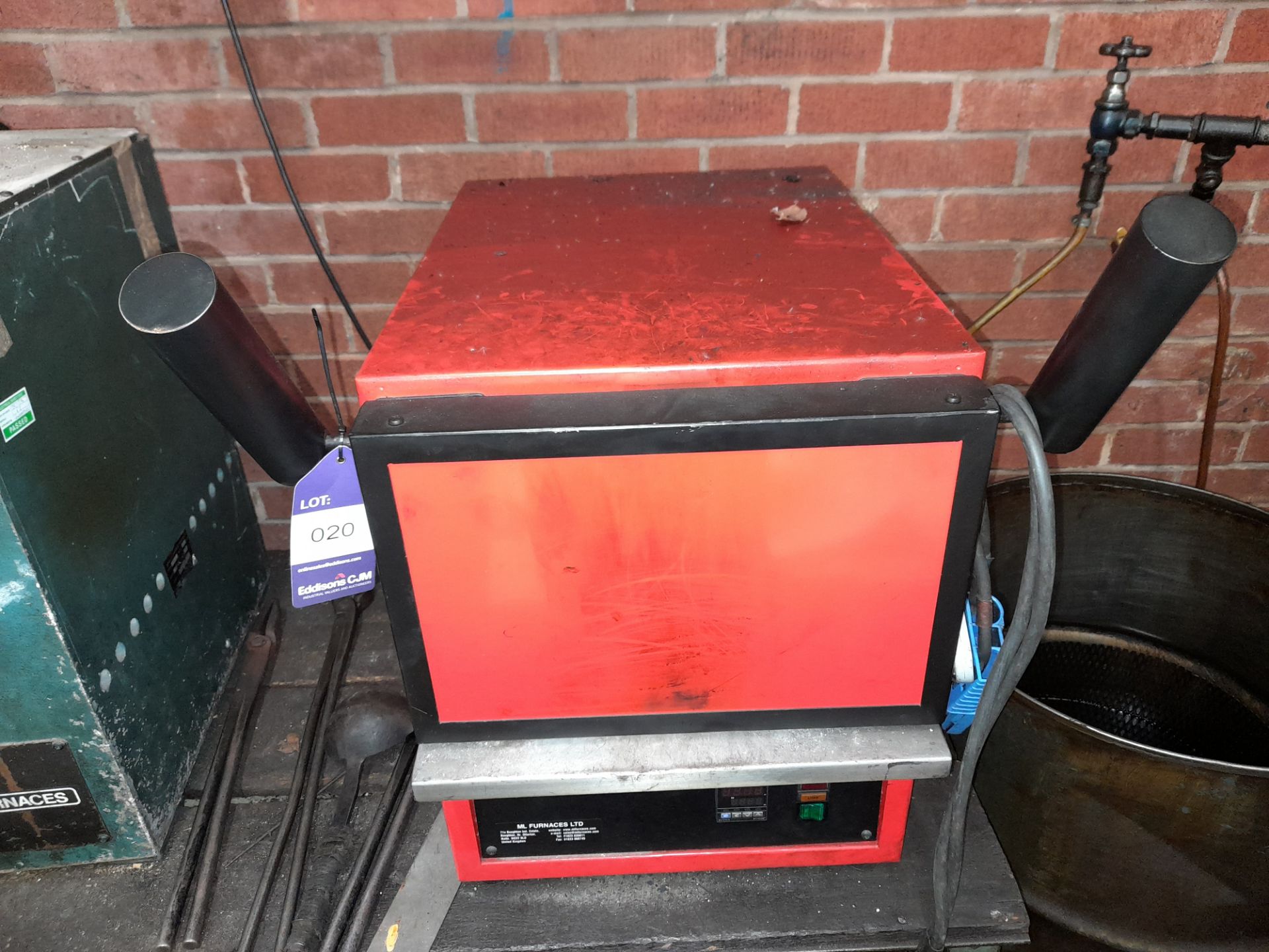 ML Furnaces M2, Bench Top Furnace