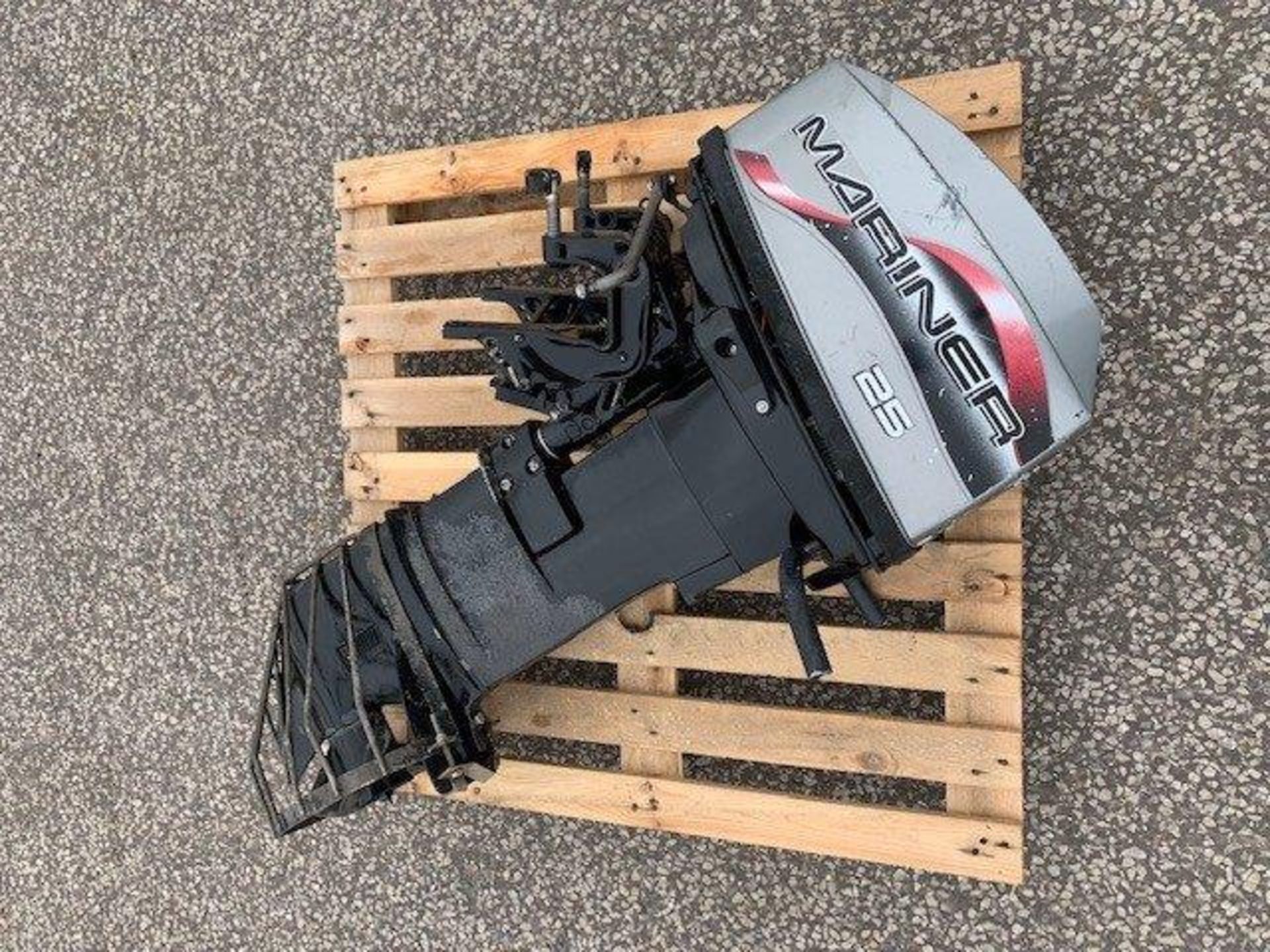 Mariner 25Hp outboard motor Used - Image 4 of 4