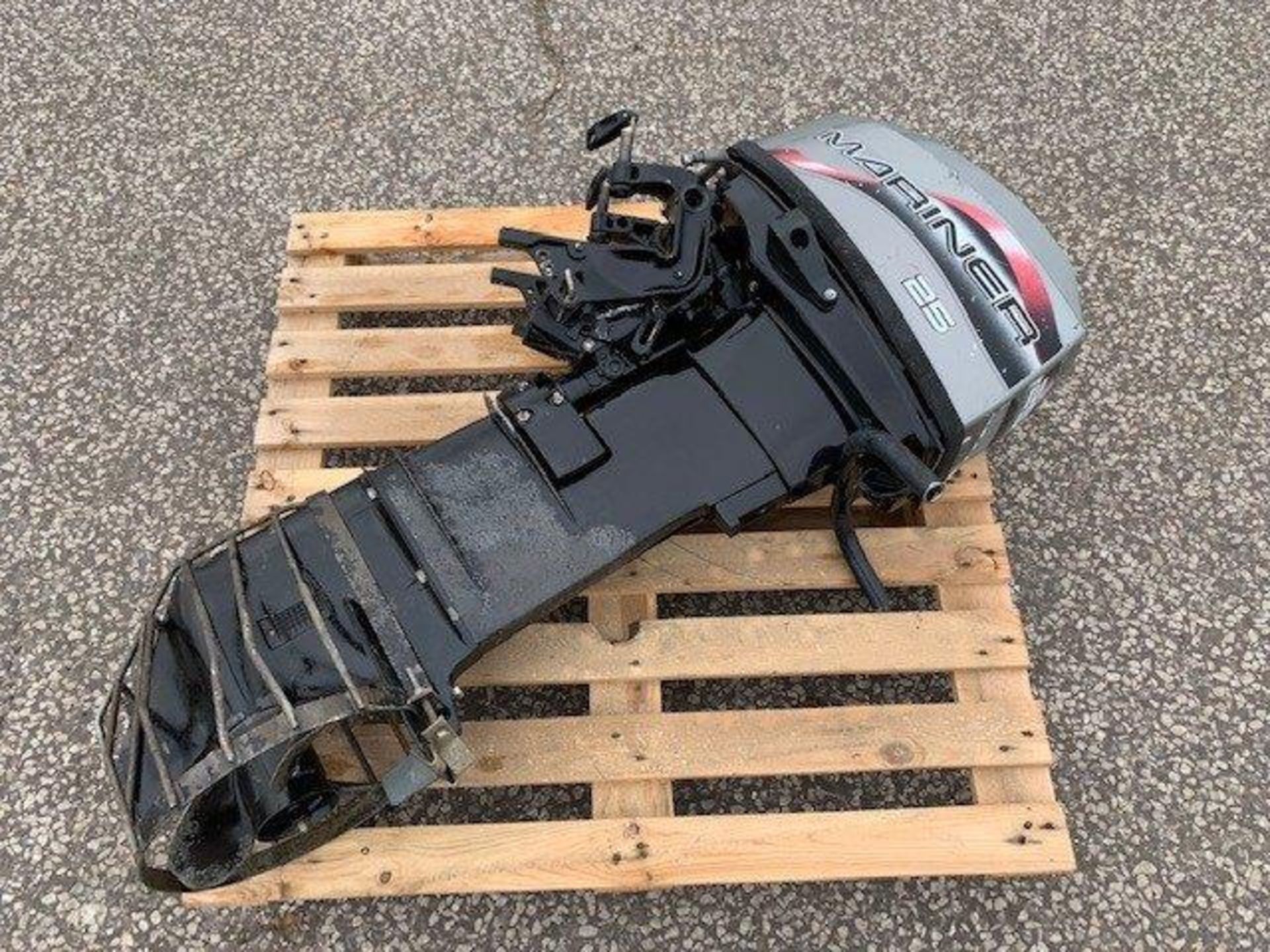 Mariner 25Hp outboard motor Used