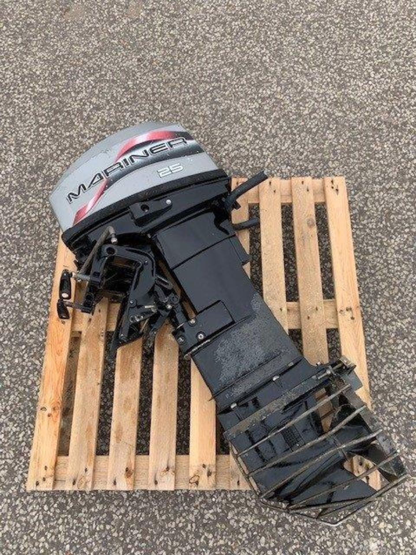 Mariner 25Hp outboard motor Used - Image 3 of 4