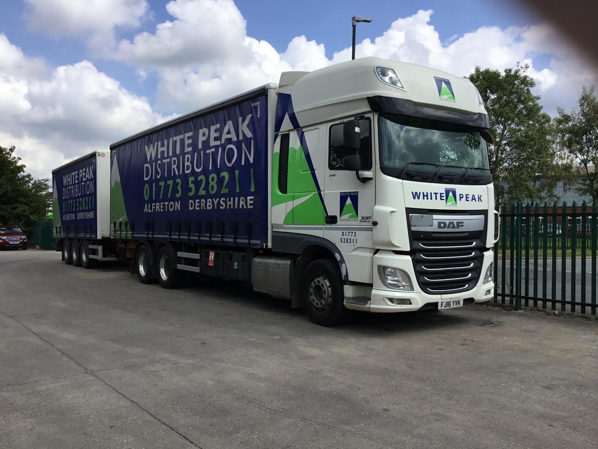 Daf FAS XF 510 6x2 Super Space Chassis Cab curtain