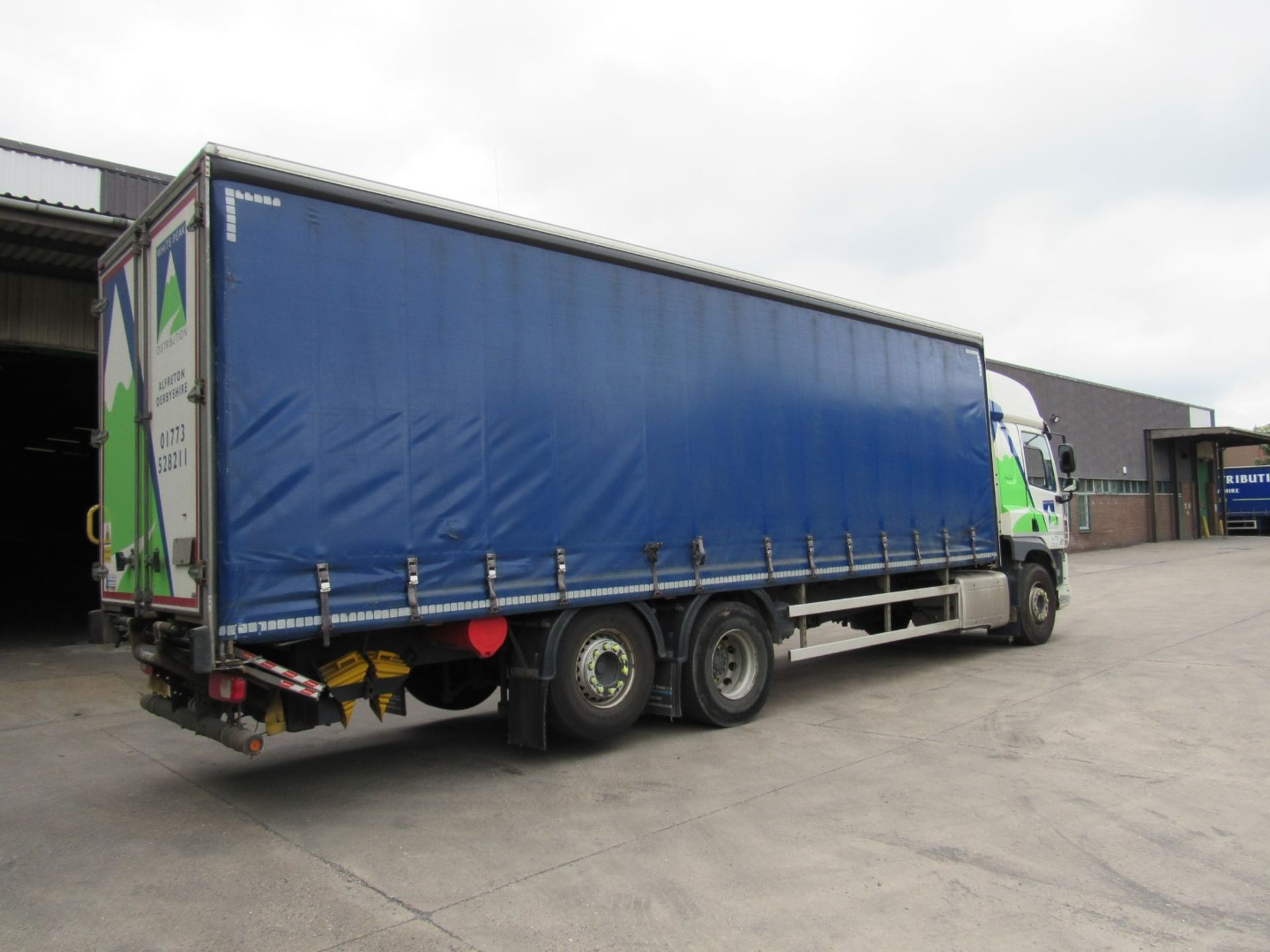 Daf FA:CF330 Euro 6 Space Cab, 6 wheel 6x2SWLA, 26 - Image 10 of 31